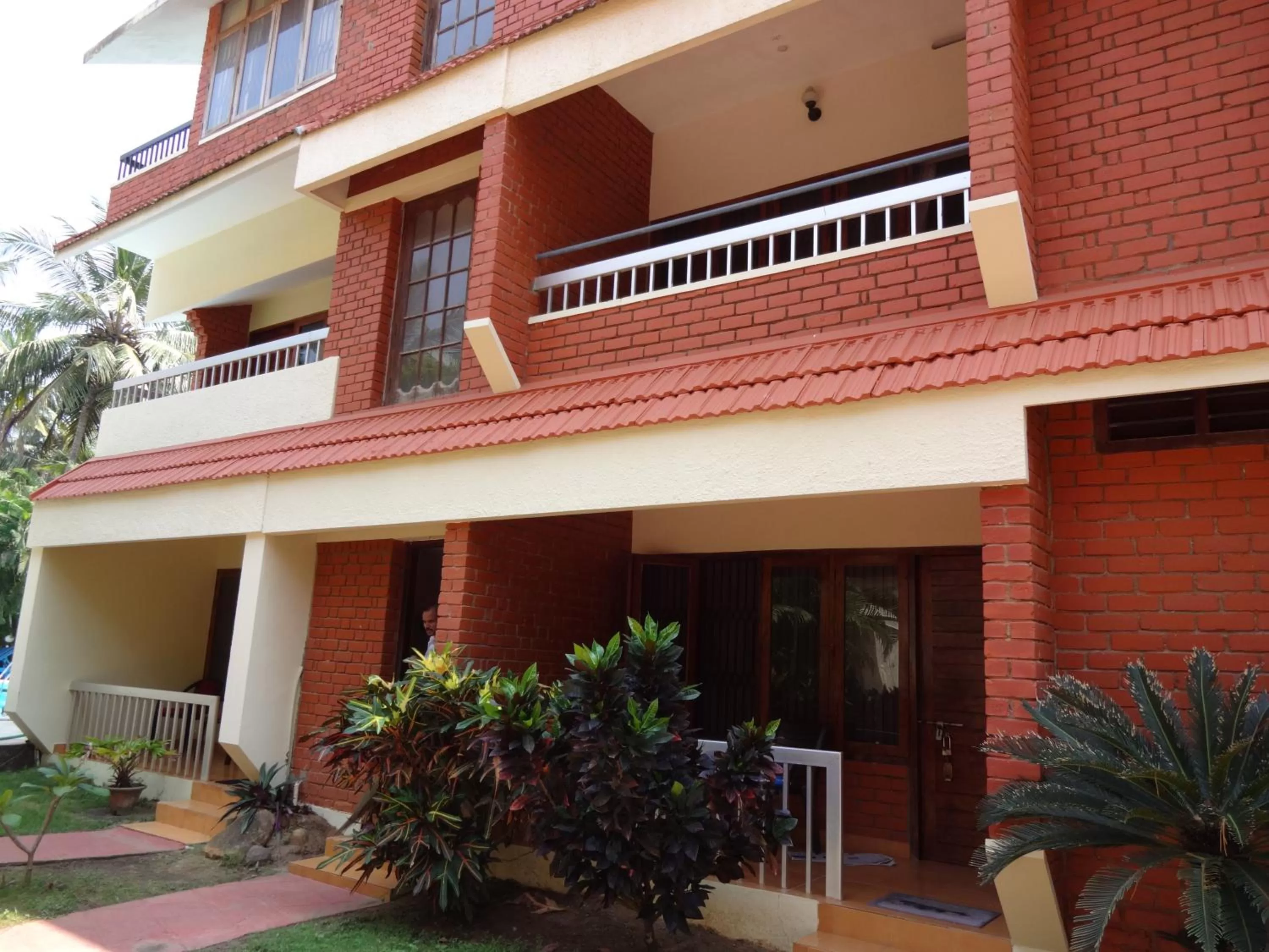 Facade/entrance in Hotel Thushara