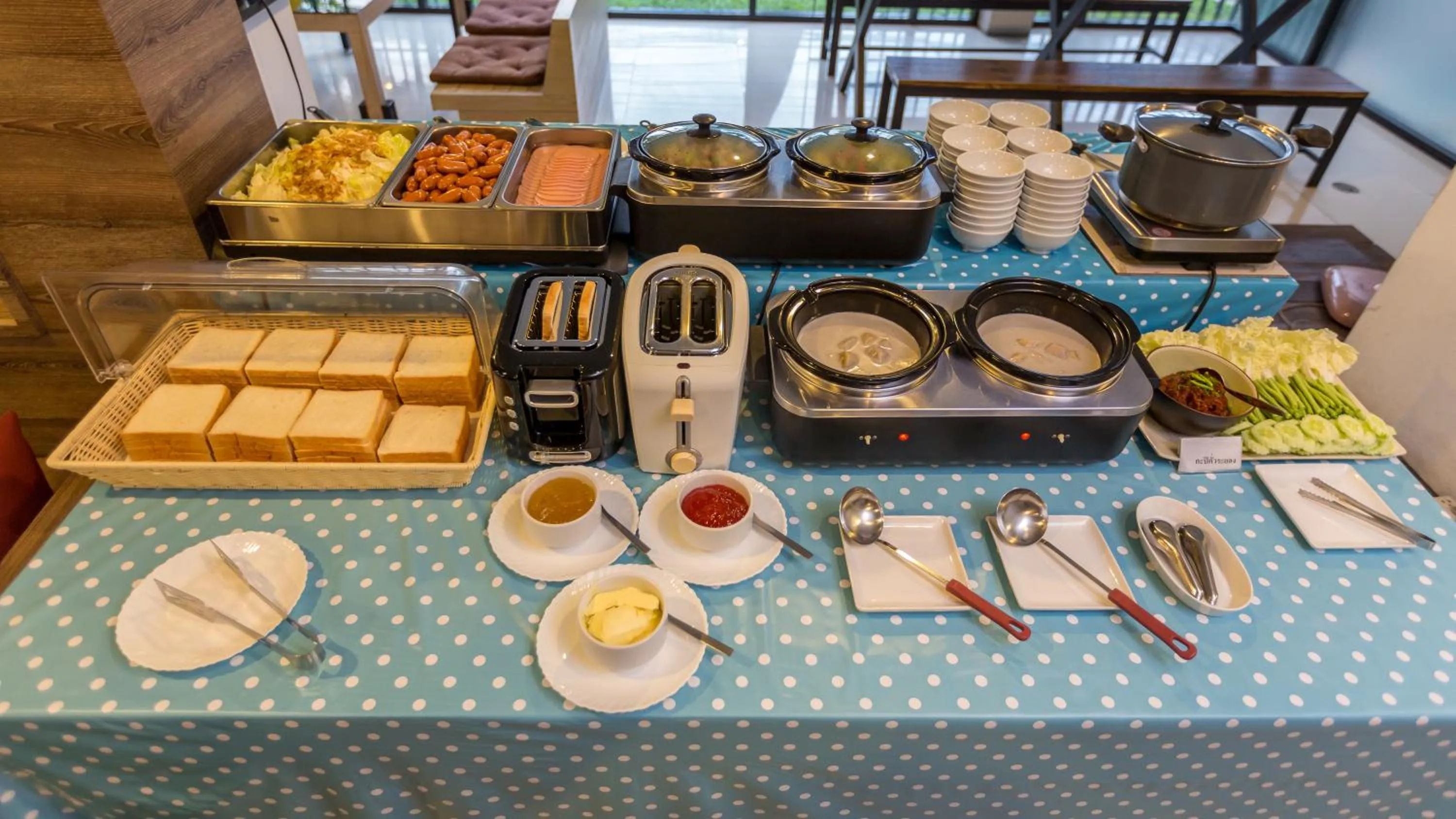 Breakfast in Pen Ta Hug Hotel