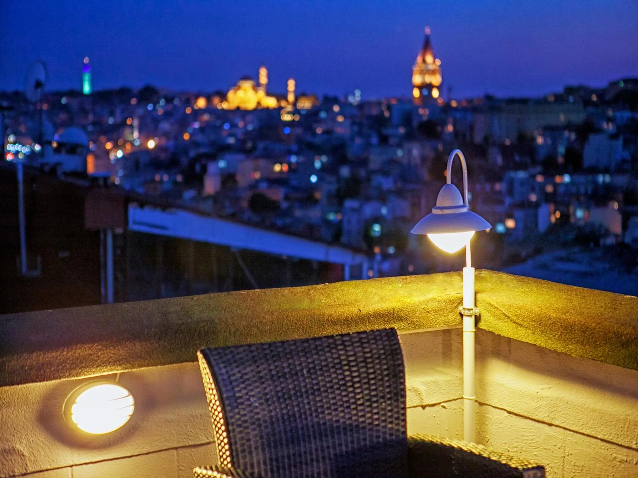 Studio Apartment with Partial Sea View and Terrace - single occupancy in MySuite Istanbul Cihangir