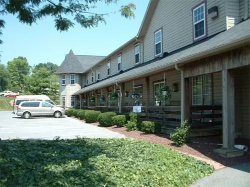 Facade/entrance in The Country Inn of Lancaster