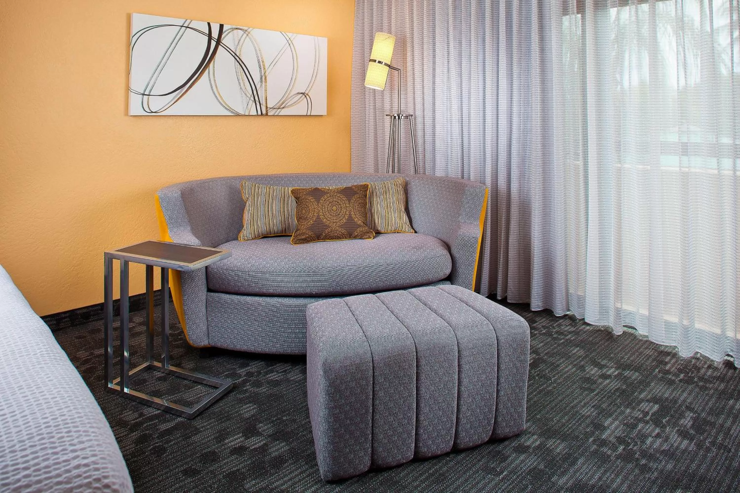 King Room with Sofa Bed and Adapted Tub - Mobility and Hearing Accessible in Courtyard Miami Airport West/Doral