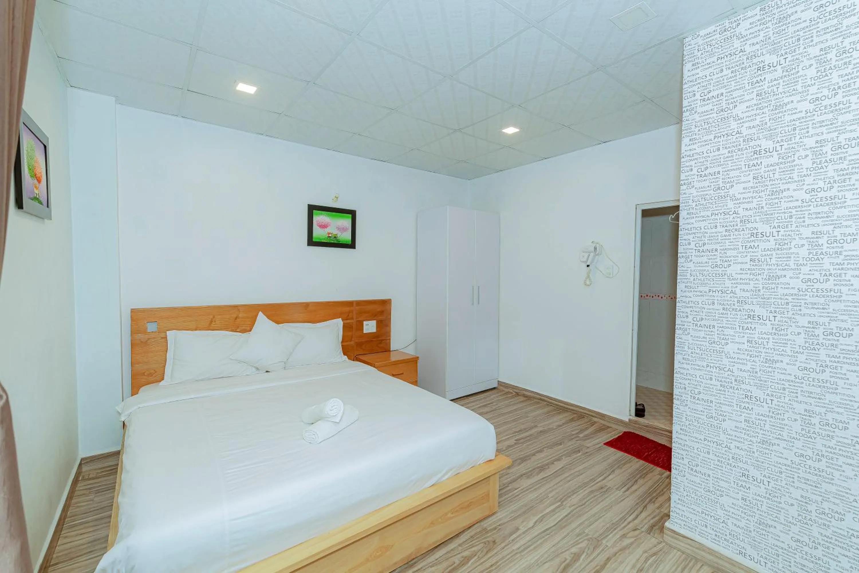 Ken's Backpackers Hotel