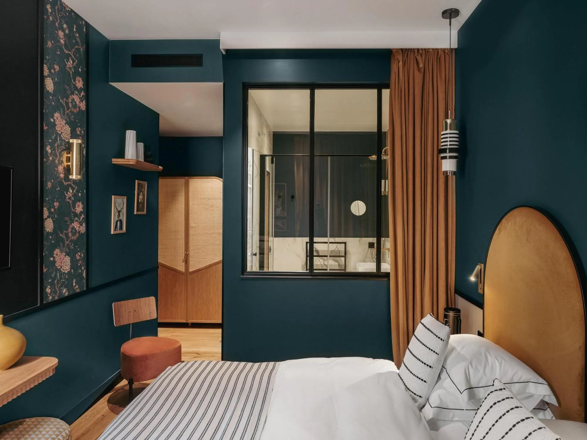 Bed in Dandy Hotel & Kitchen