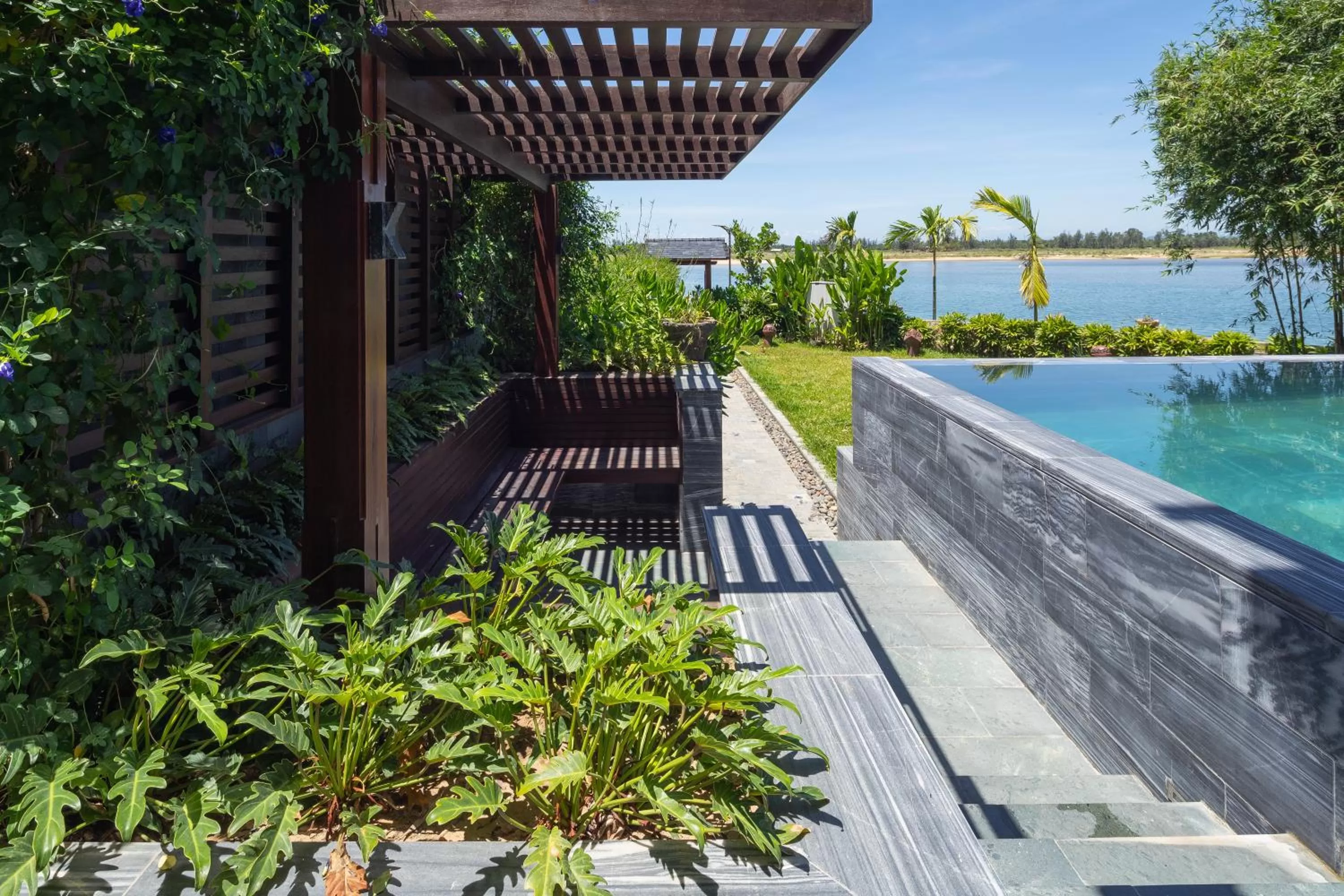 Garden in Nghê Prana Hotel and Spa Hoi An