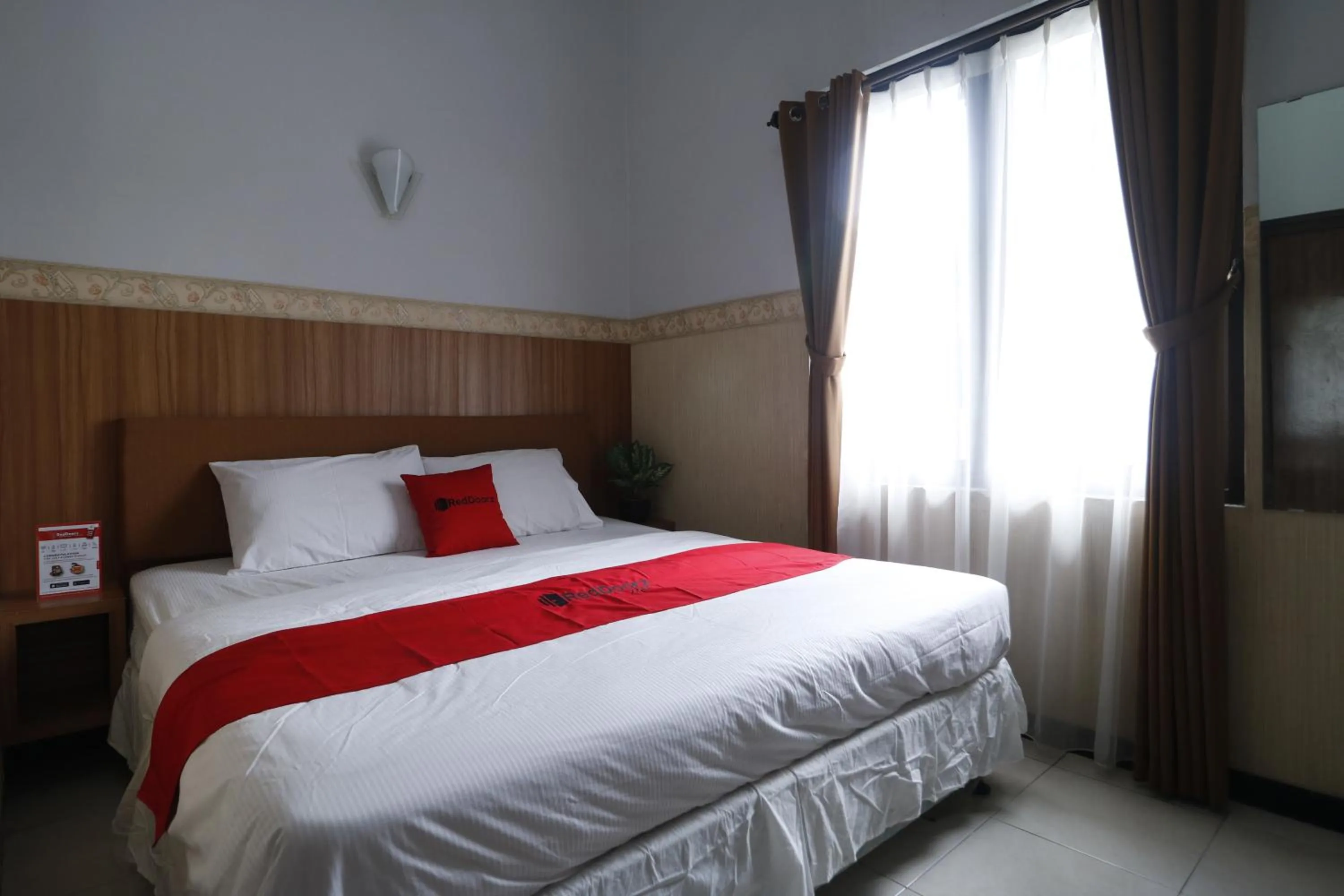 Double Room in RedDoorz Plus near Undip Tembalang