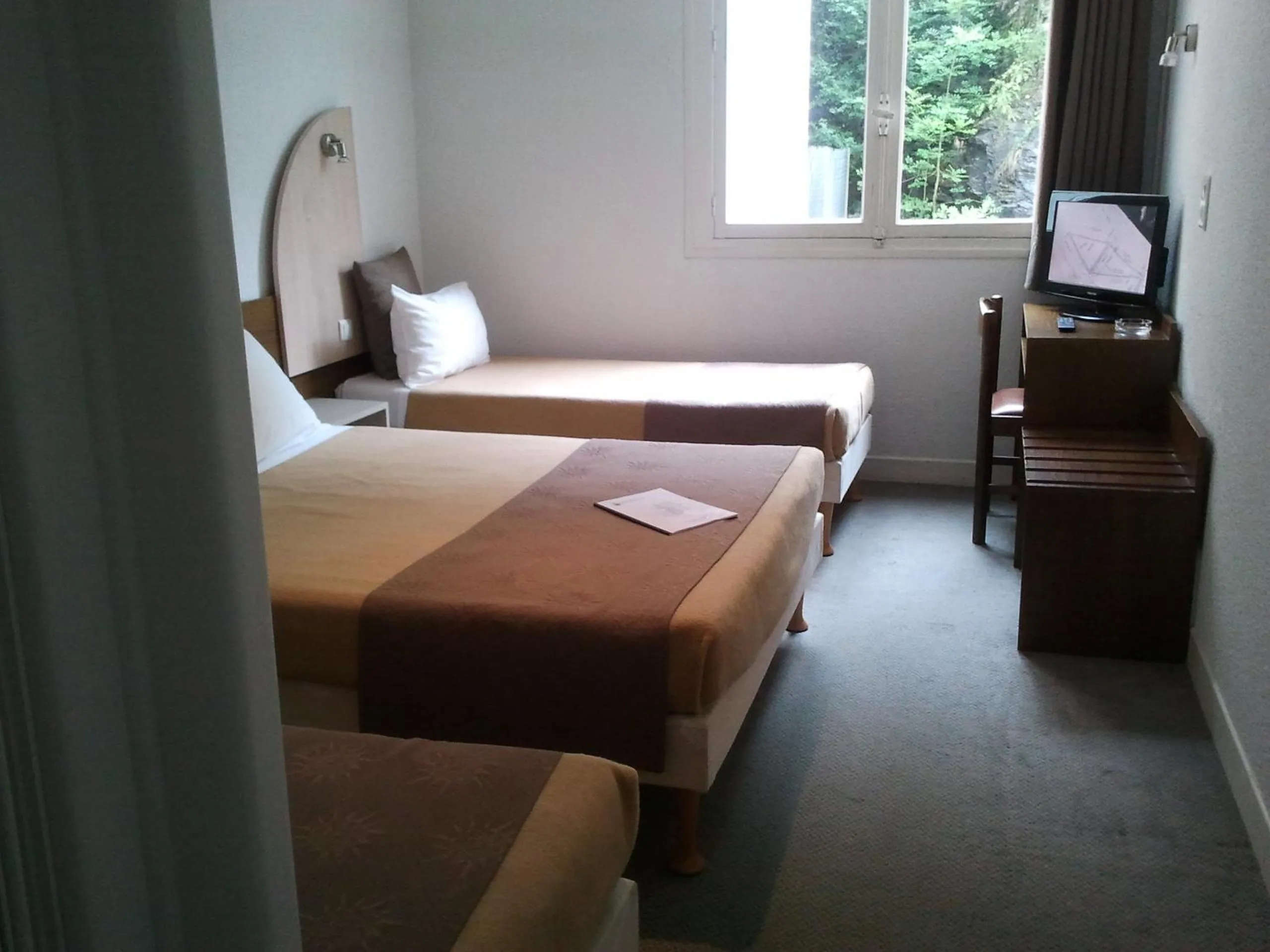 Photo of the whole room, Bed in Adonis Lourdes - Notre Dame de la Sarte