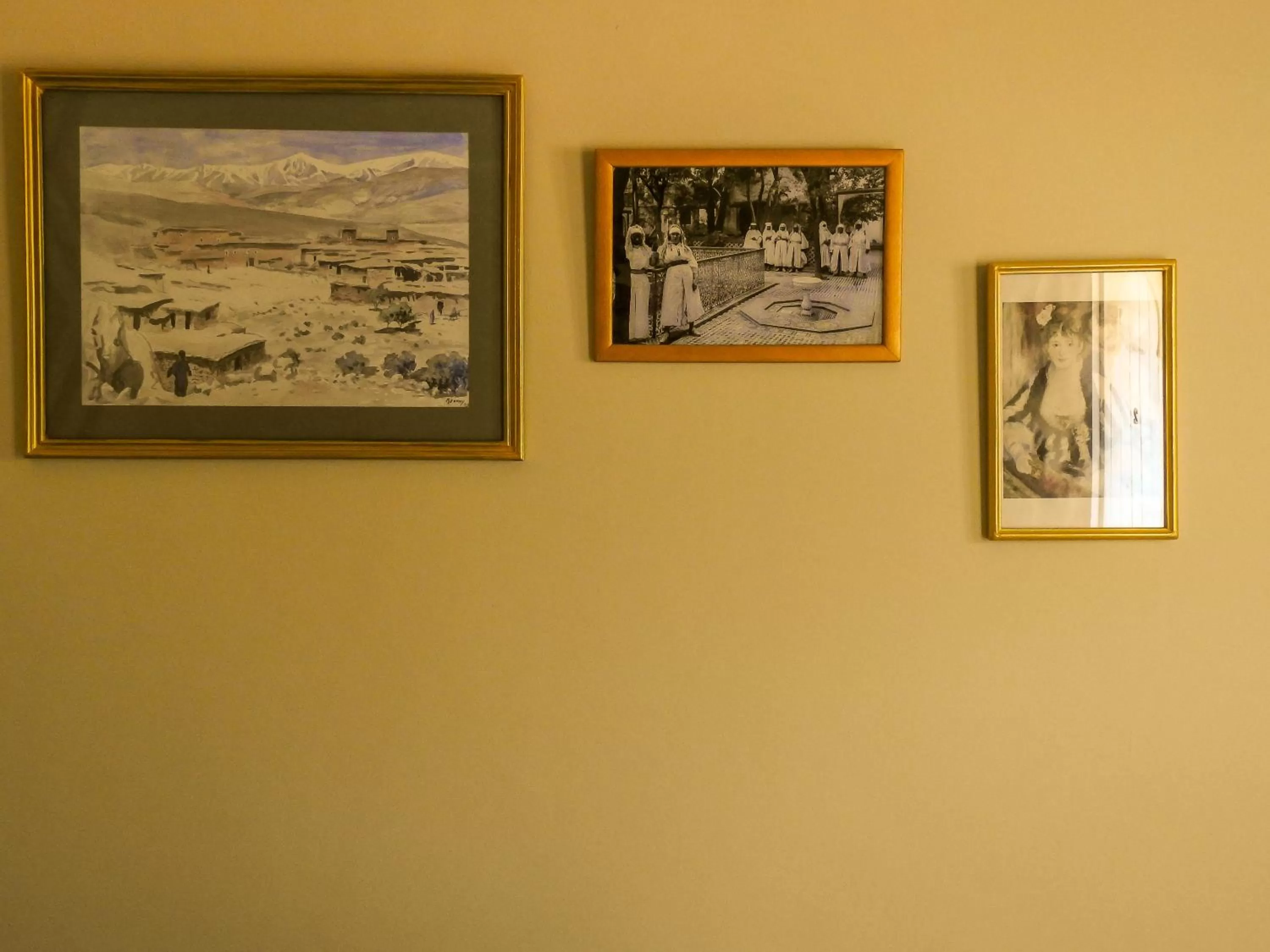 Decorative detail in Le Bleu House