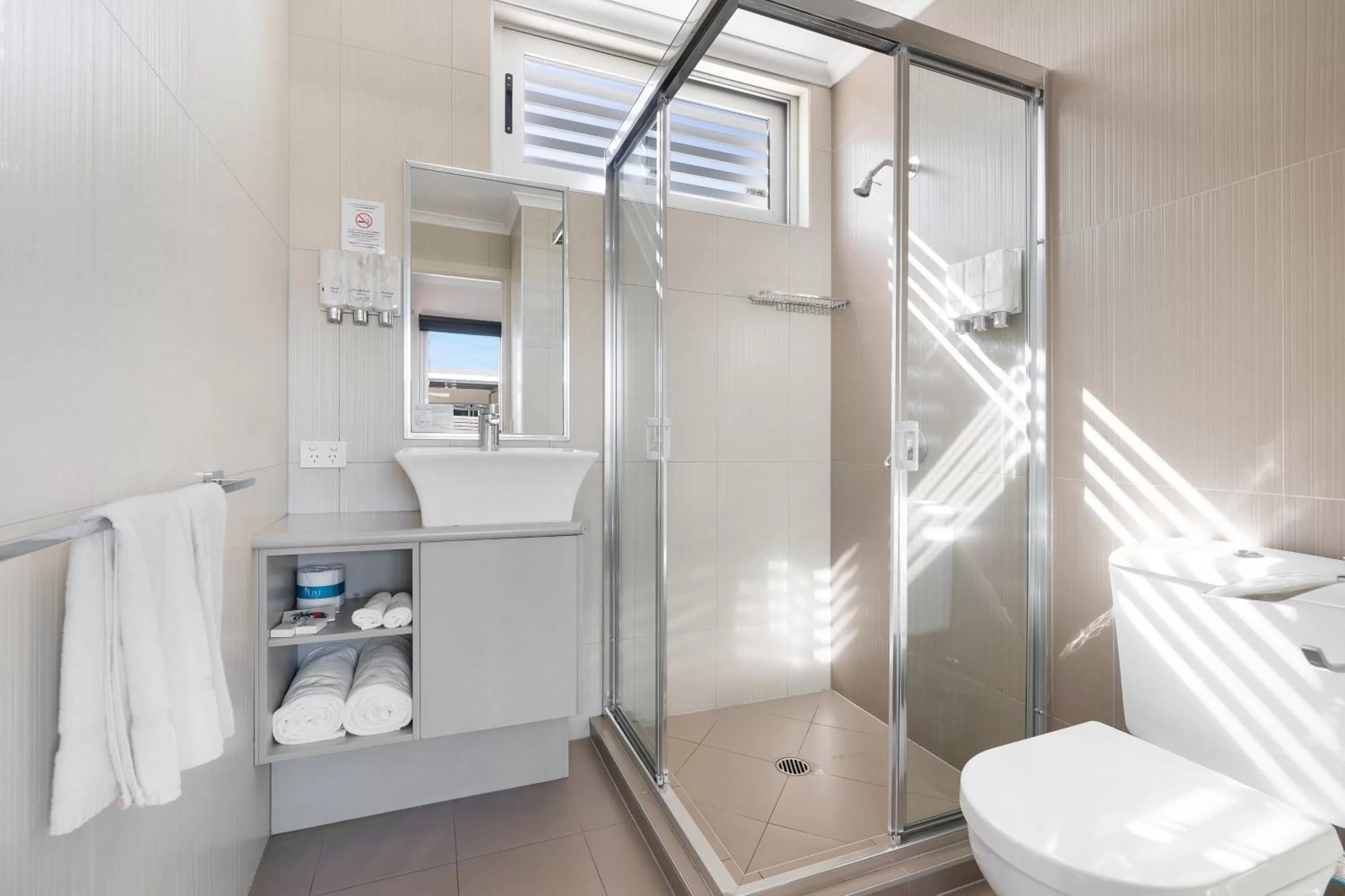 Bathroom in Smart Stayzzz Inns