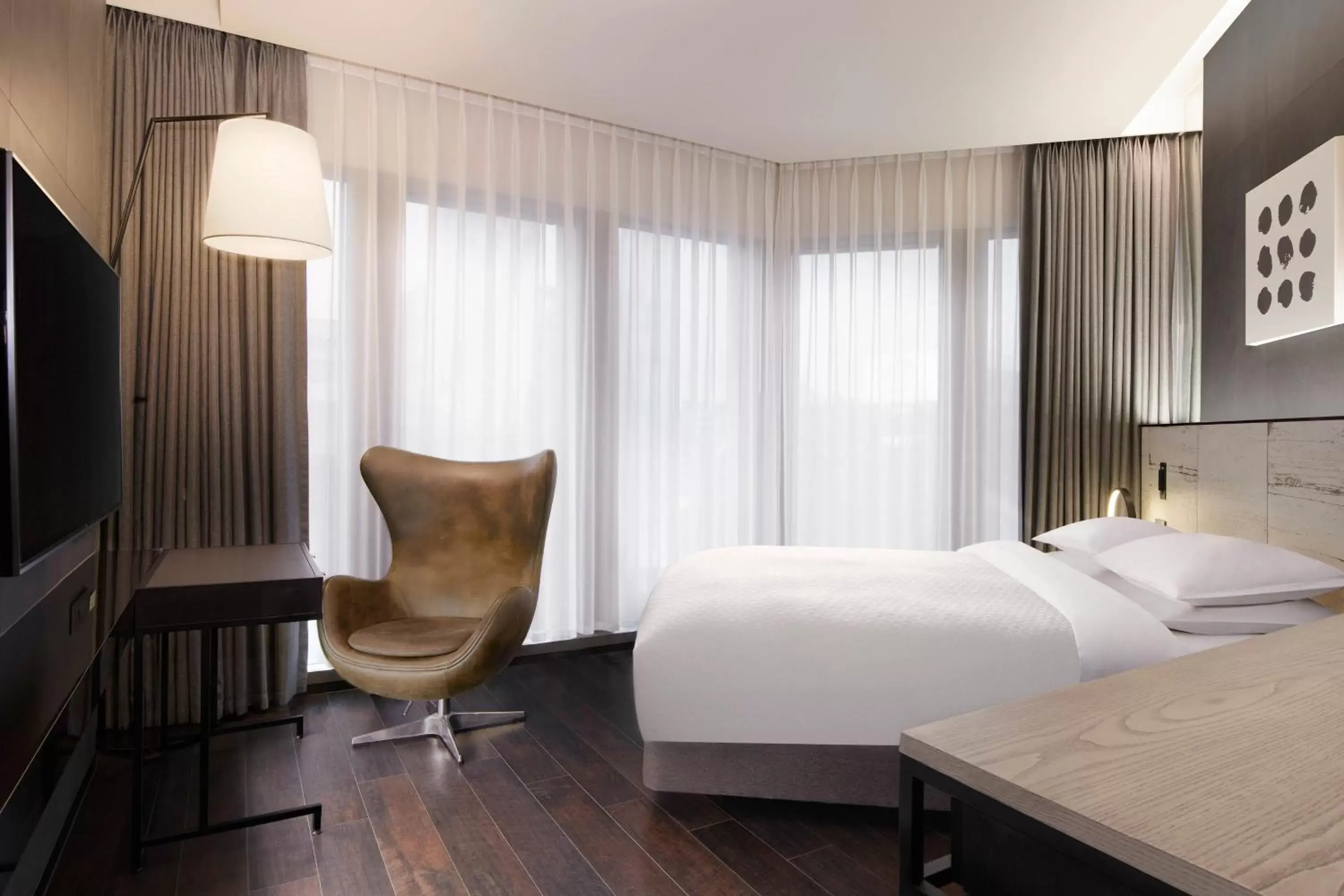 Premier Double, Larger Guest room, 1 Queen, City view in Four Points by Sheraton Seoul Gangnam Premier Double, Larger Guest room, 1 Queen, City view in Four Points by Sheraton Seoul Gangnam