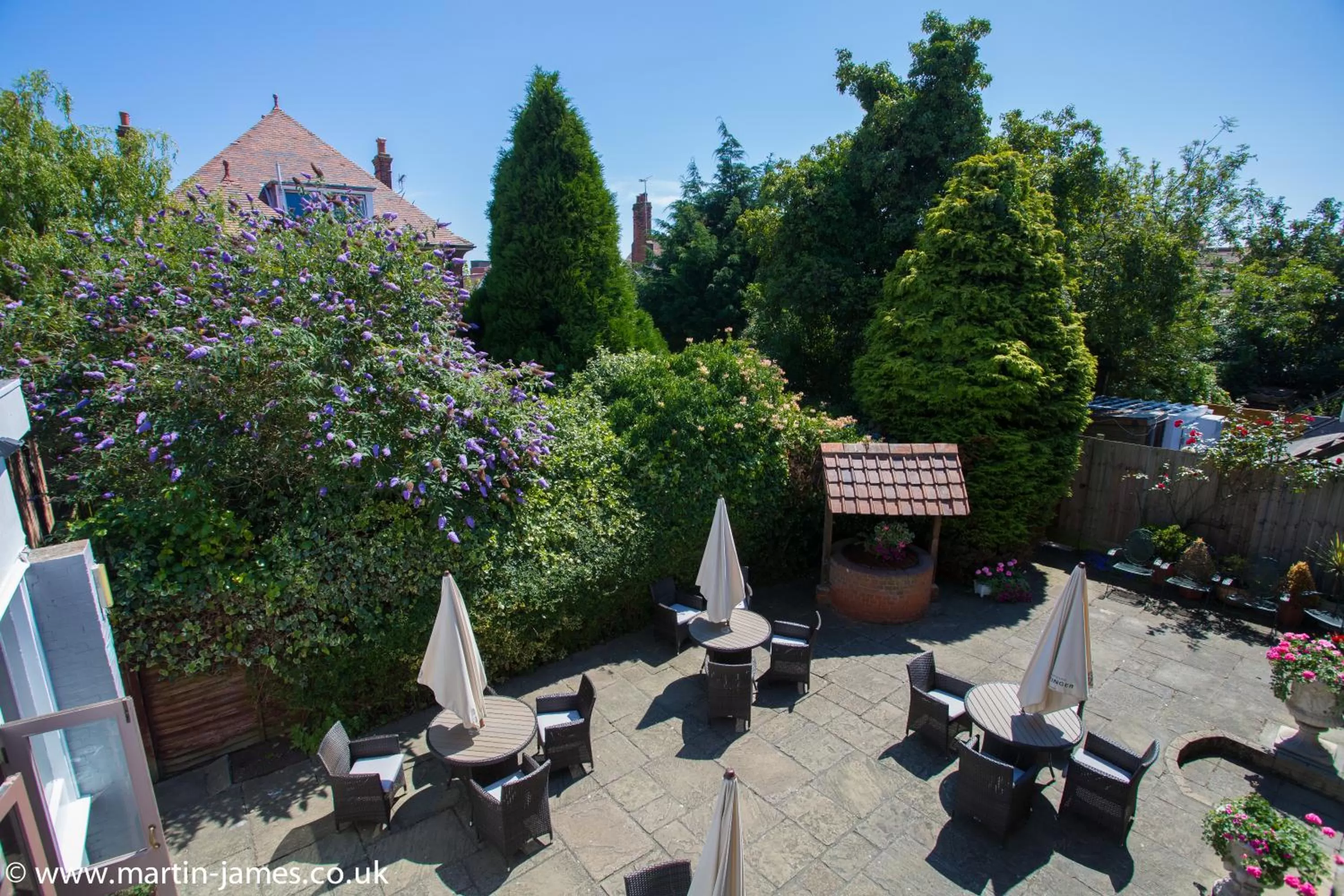 Patio in Best Western Brook Hotel