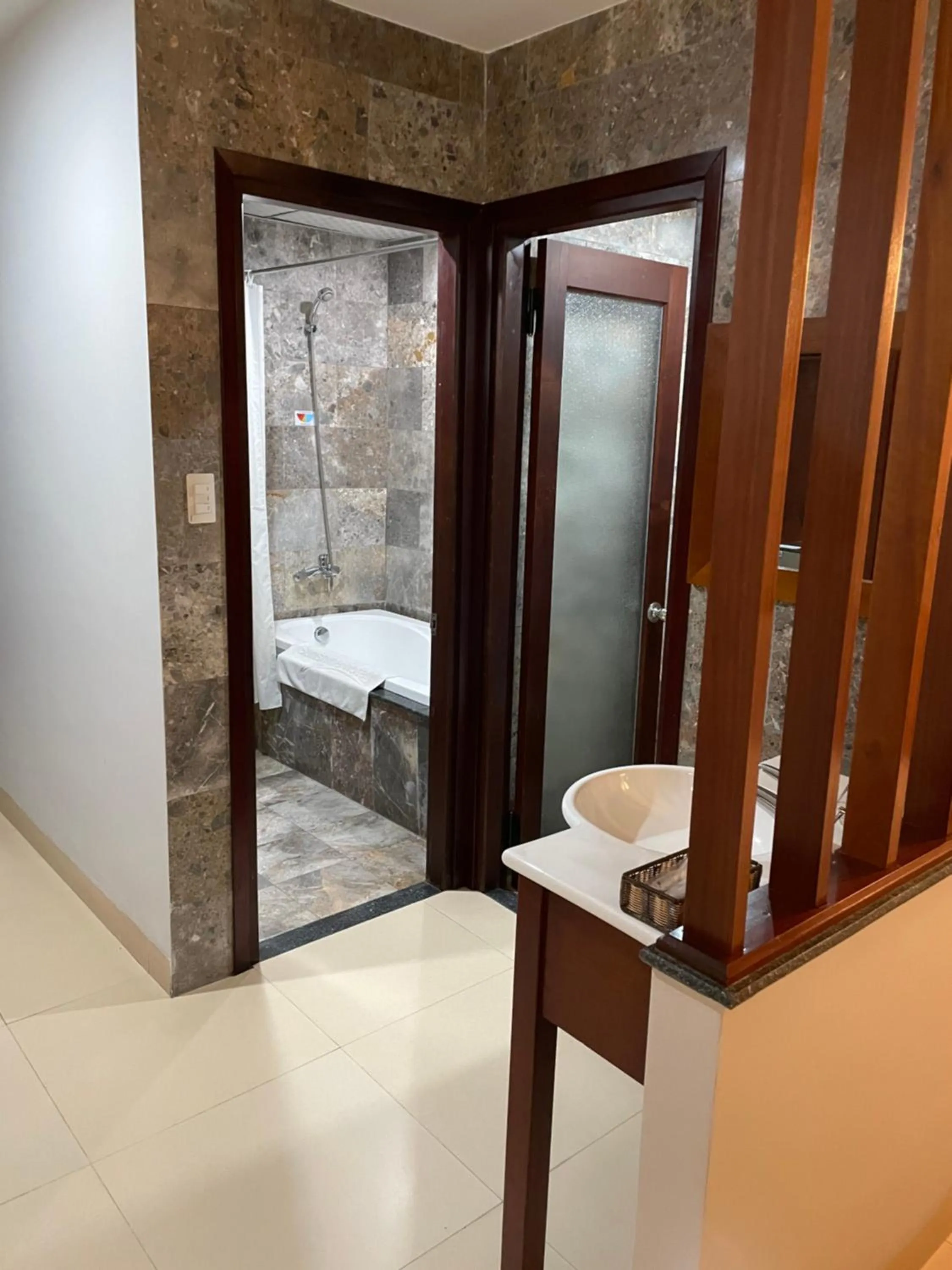 Sunshine Hoian Hotel