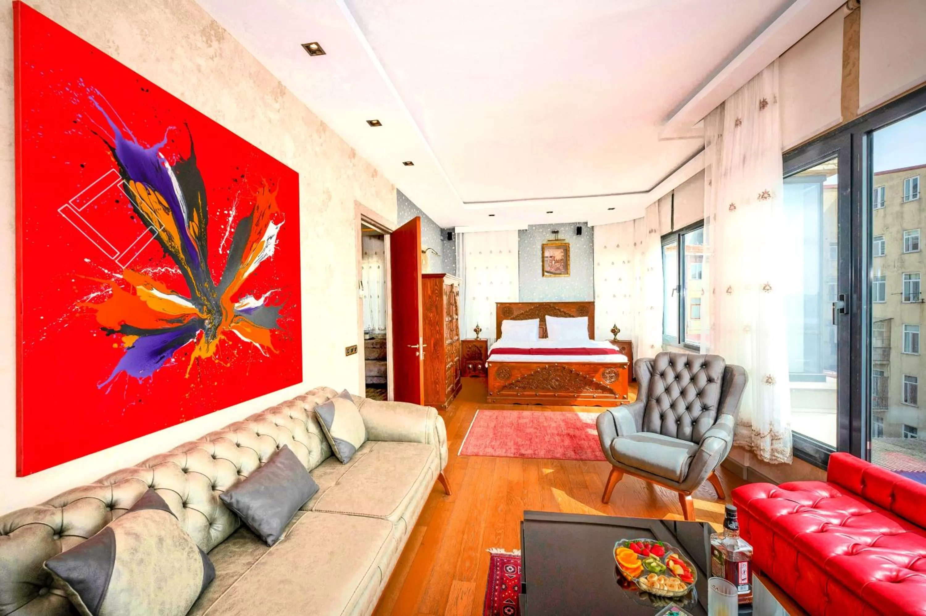 Living room, Bed in O'Pera Okanlı Suites