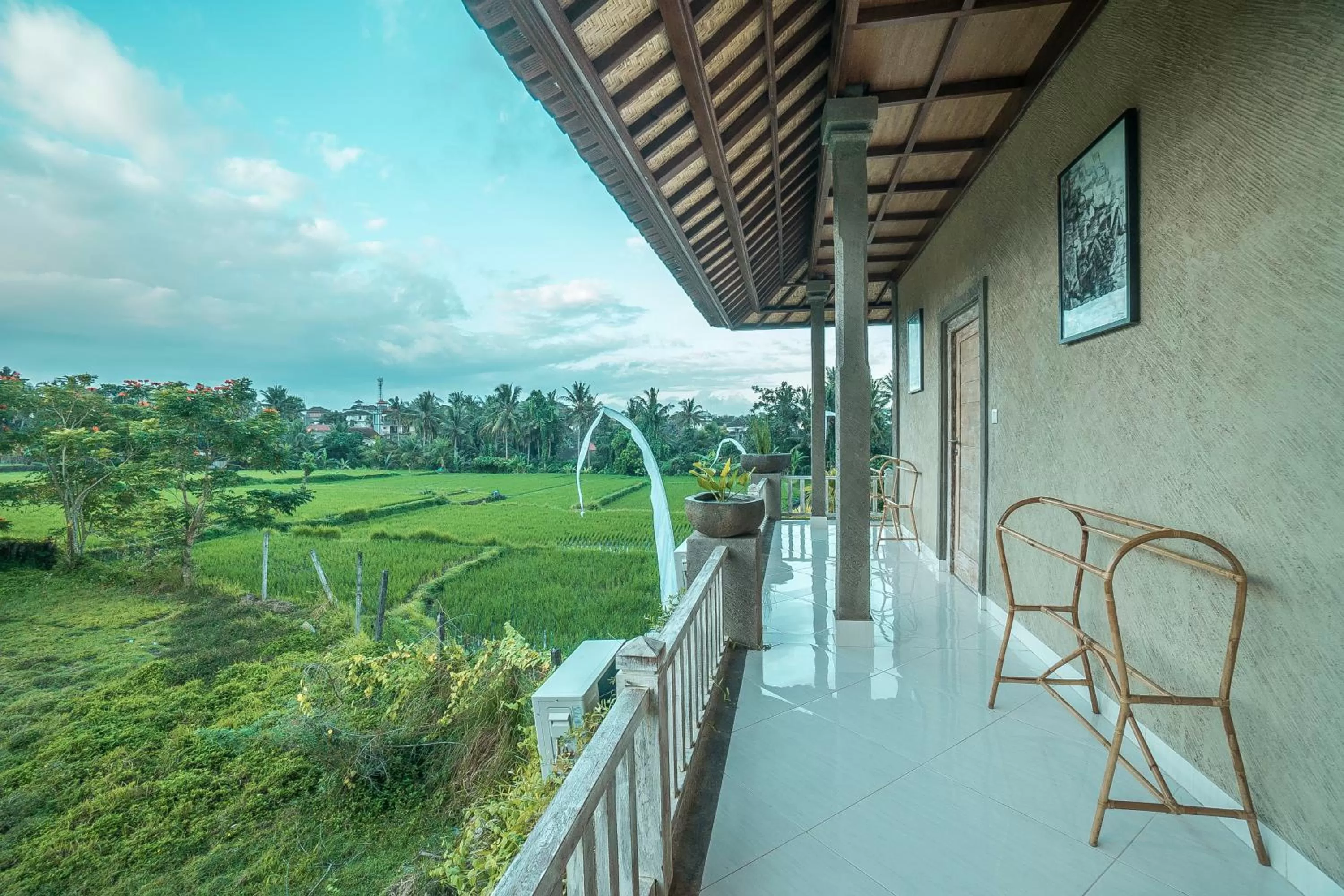 Patio in Gerindem Cottages