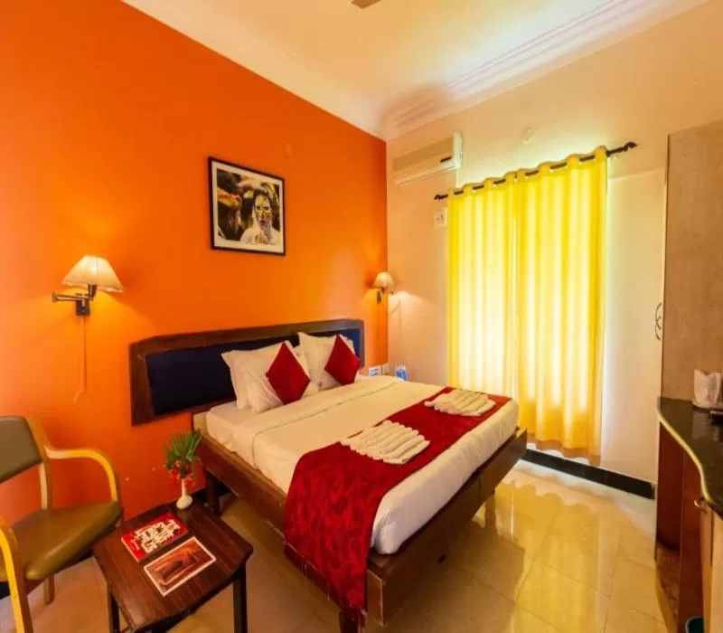 Bed in KSTDC Hotel Mayura Bhuvaneshwari Kamalapur