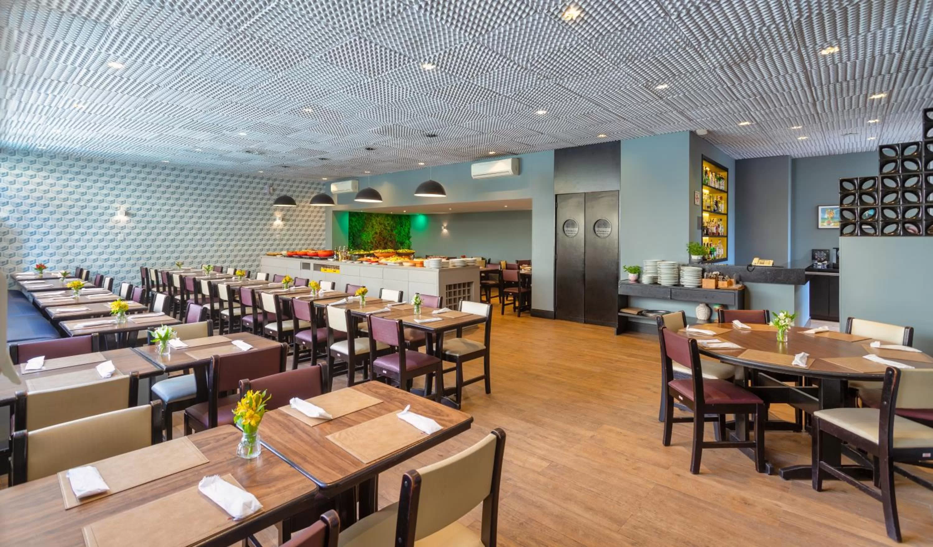 Restaurant/places to eat in Mercure Sao Paulo JK