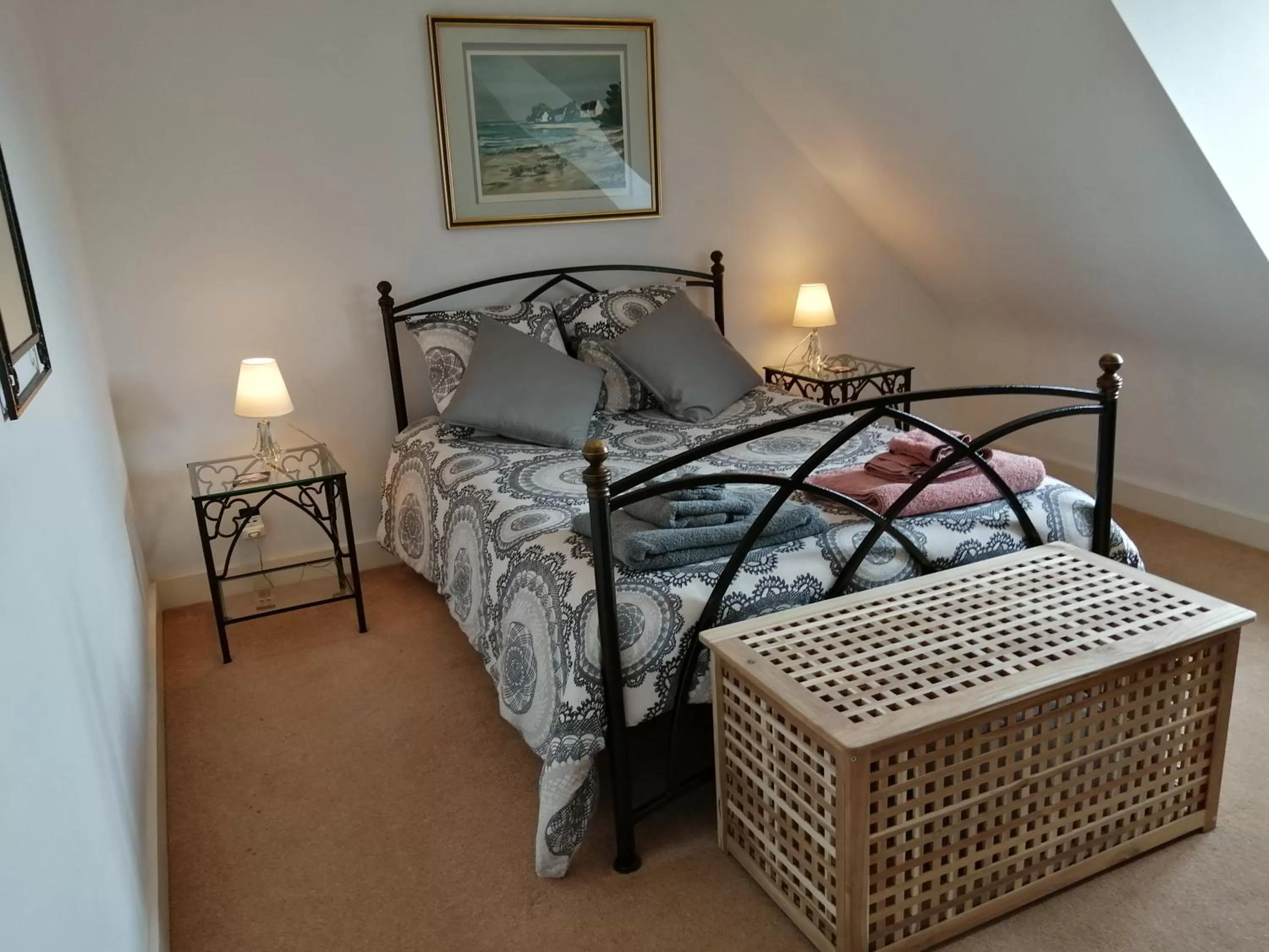 Bedroom, Bed in CHAMBRE D'HOTES KER BEL LEUR