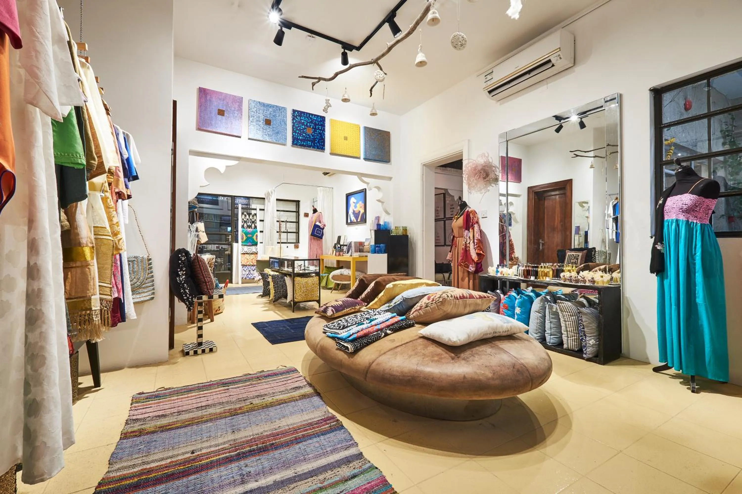 On-site shops in XVA Art Hotel