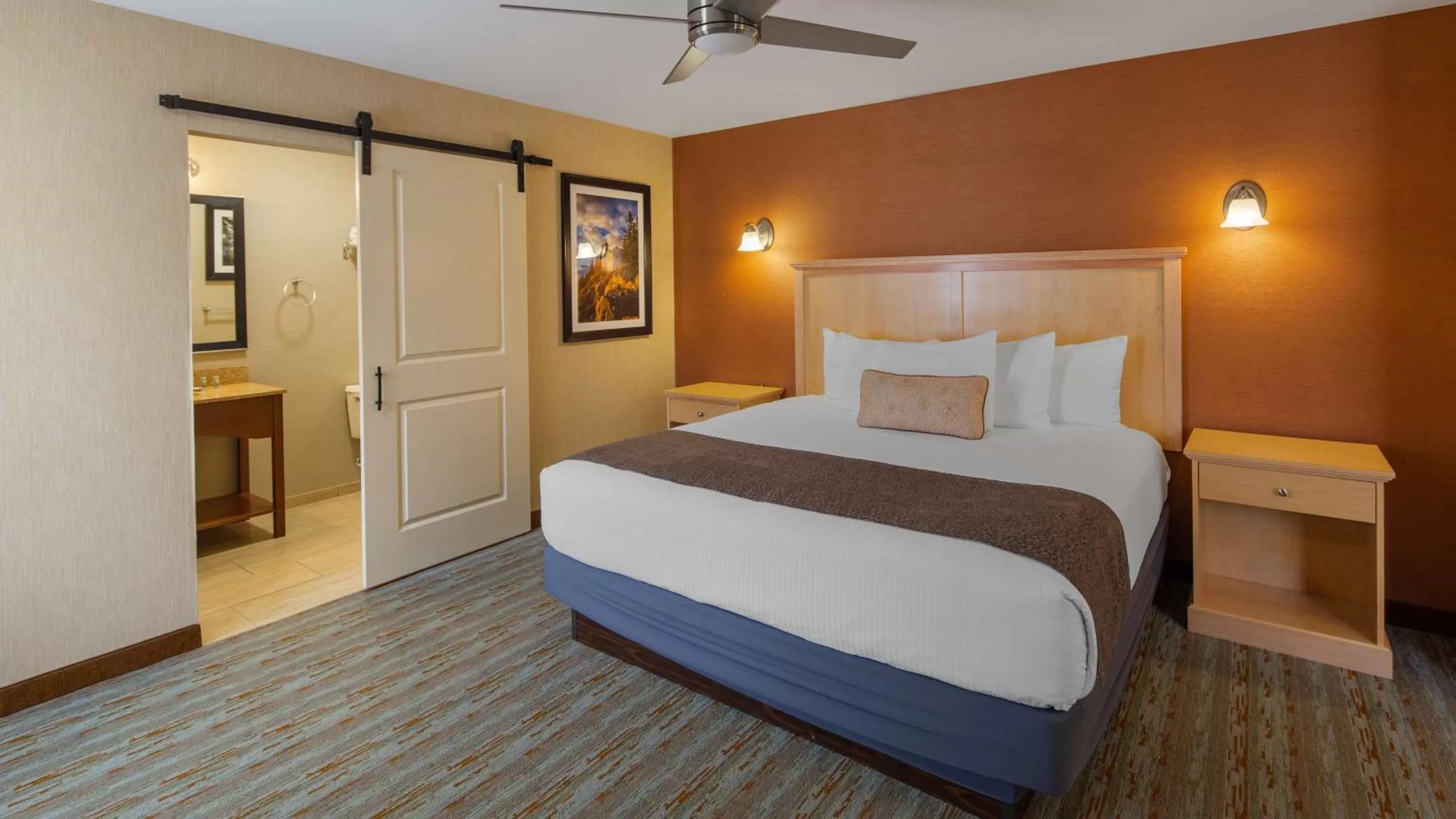 Photo of the whole room, Bed in Best Western Acadia Park Inn