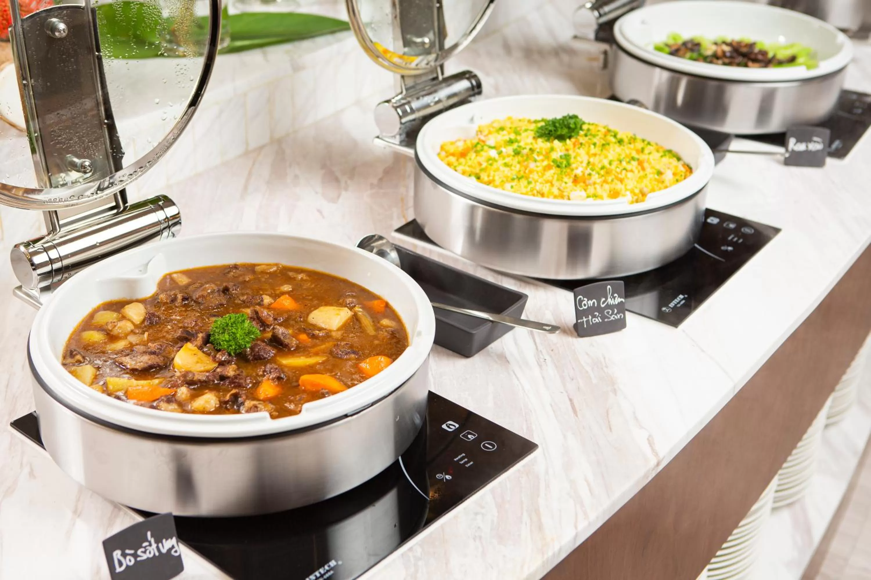 Food in D'Lecia Ha Long Hotel