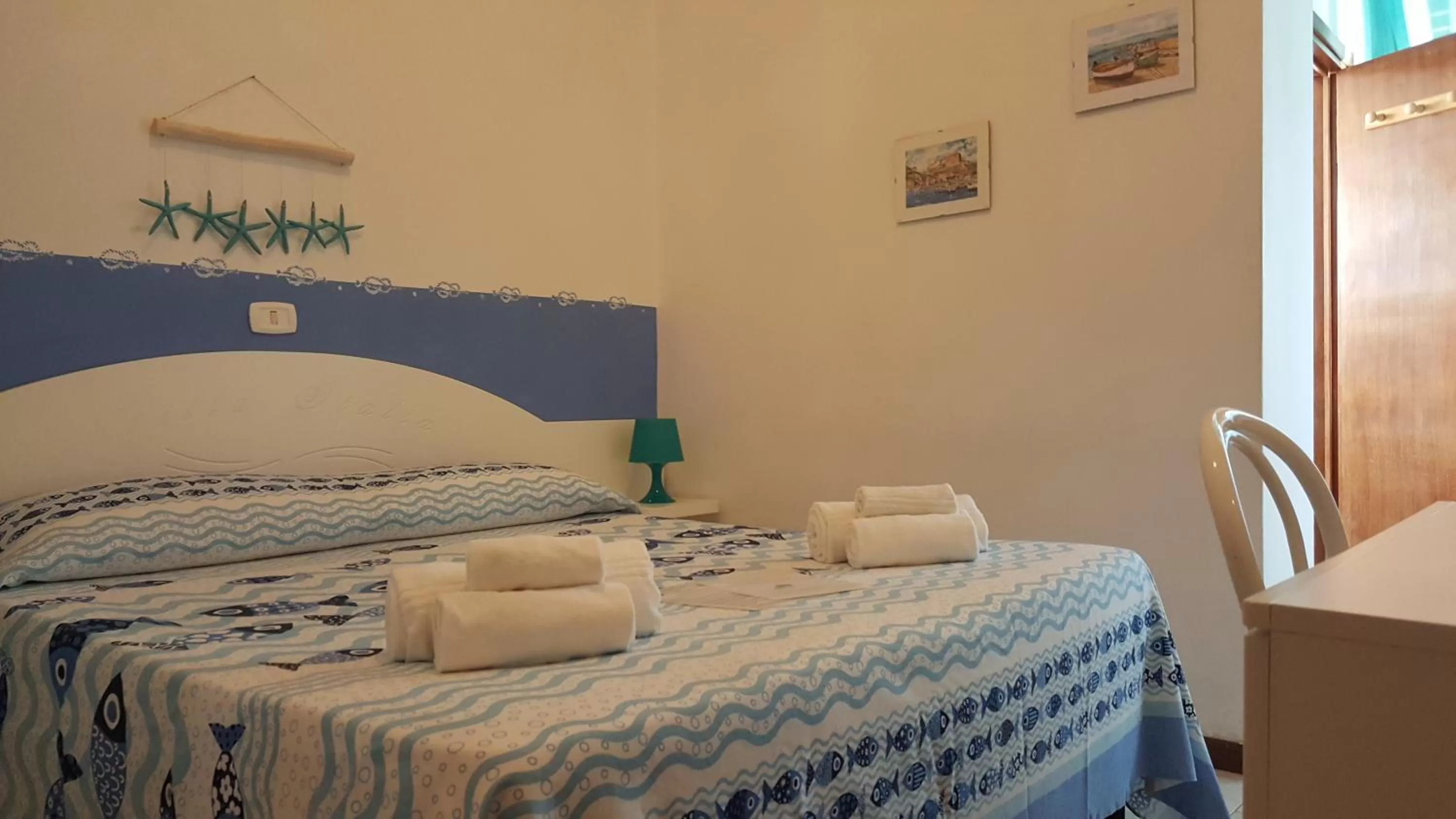 Bedroom, Bed in Hotel VILLA ITALIA B&B