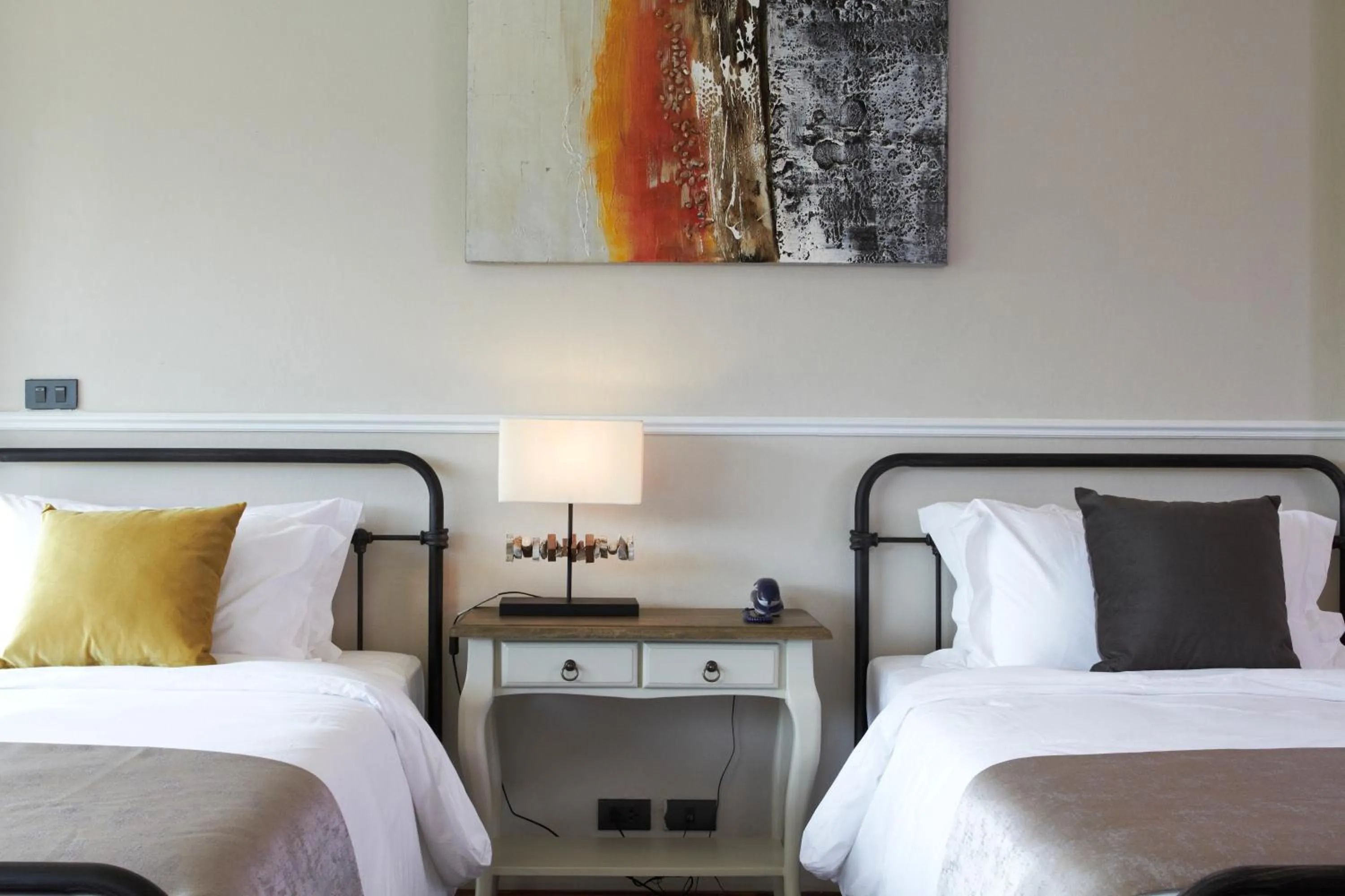 Bed in L'air Du Pran