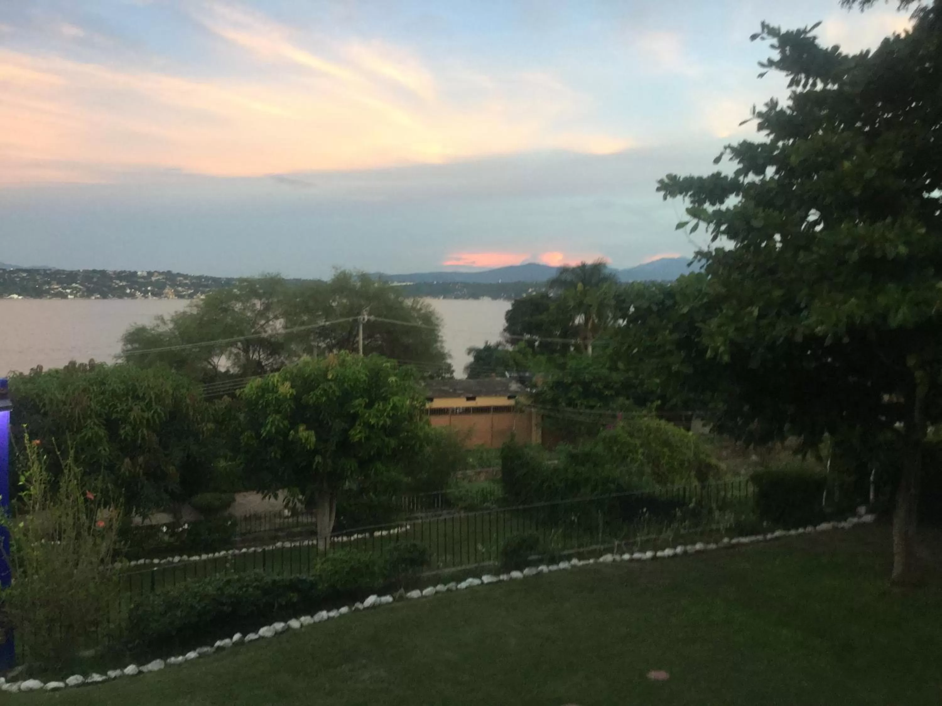 Lake view in La Casa de los Globos