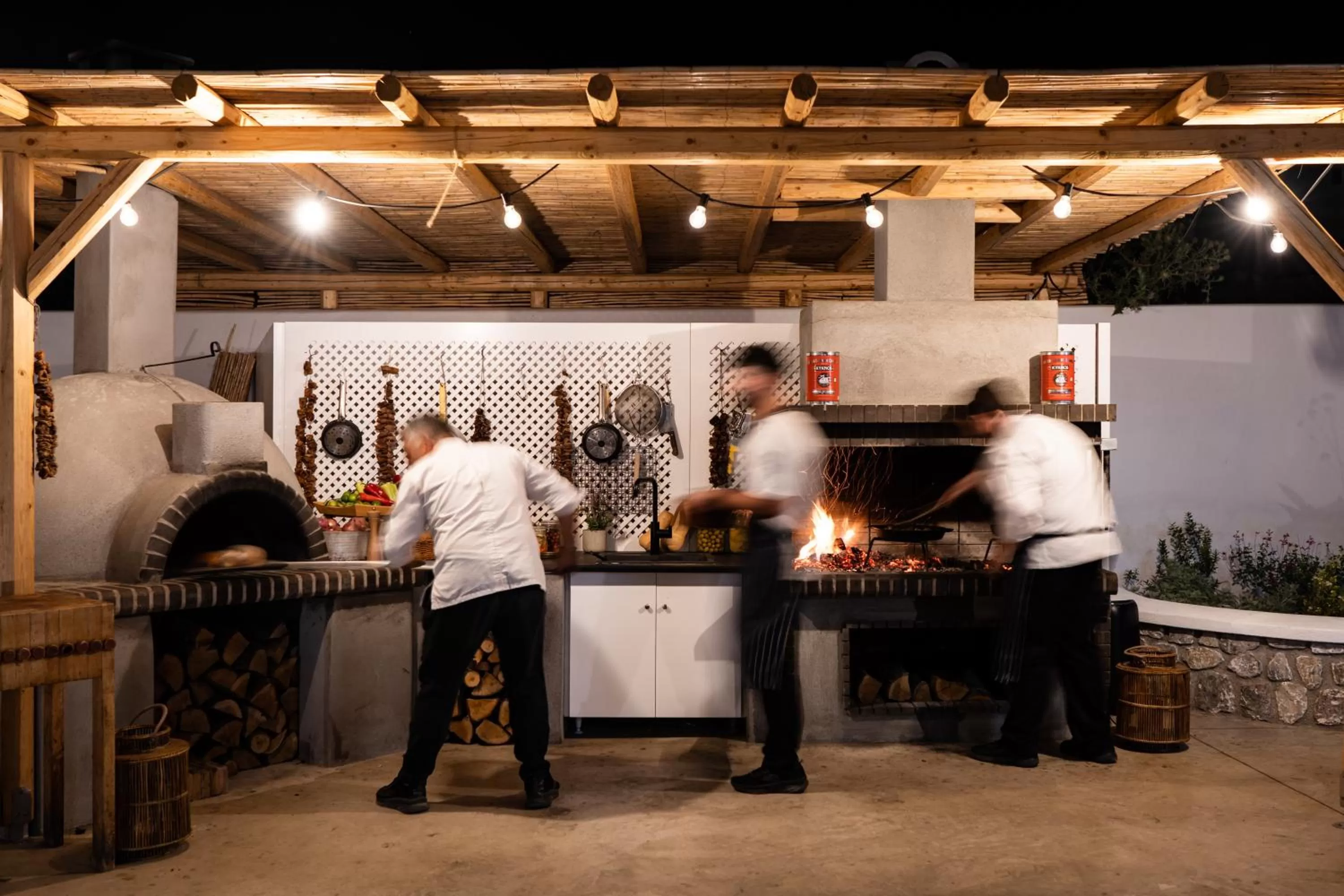 Restaurant/places to eat in De Sol Hotel & Spa