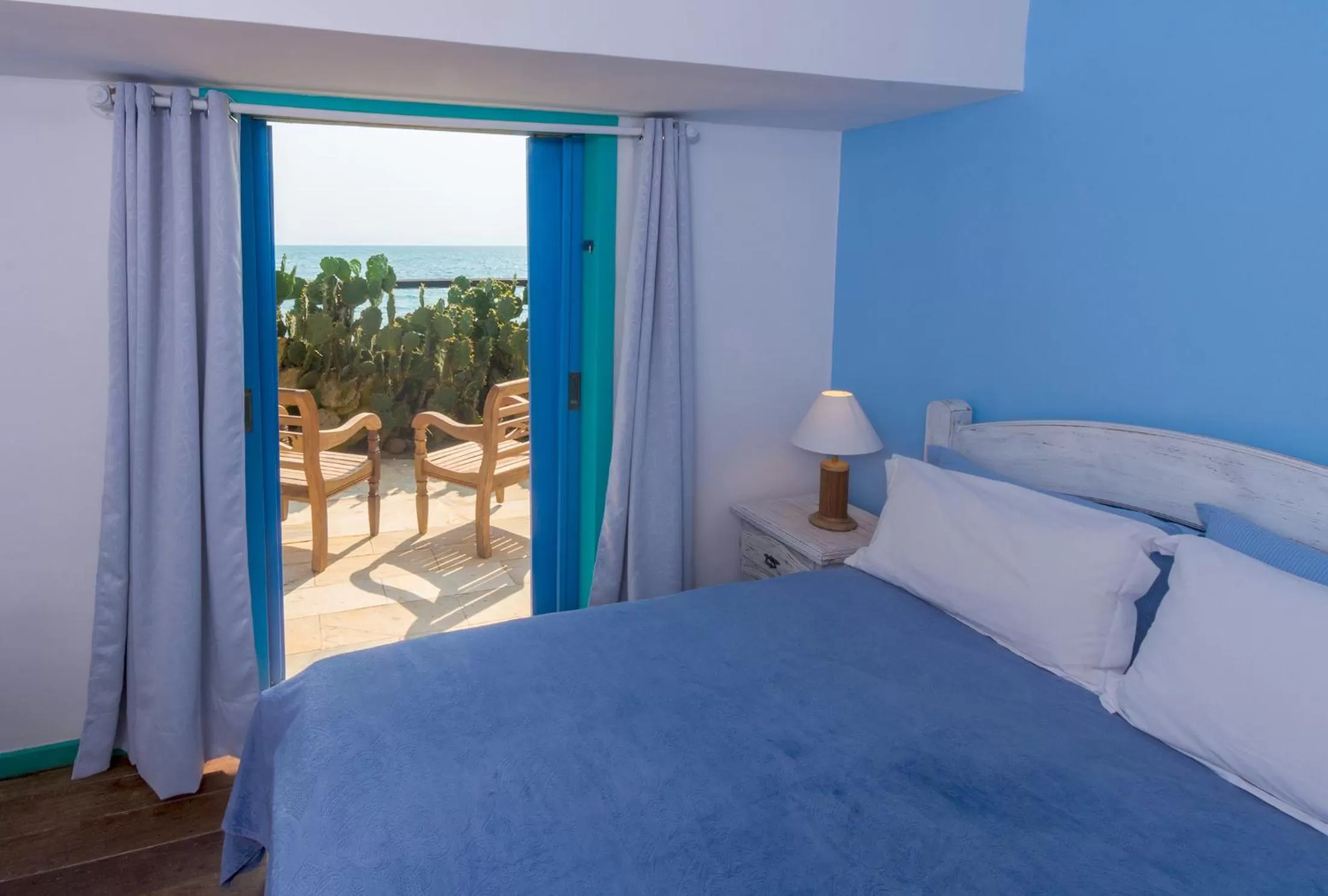 Sea view, Bed in Vila Bela-Emília