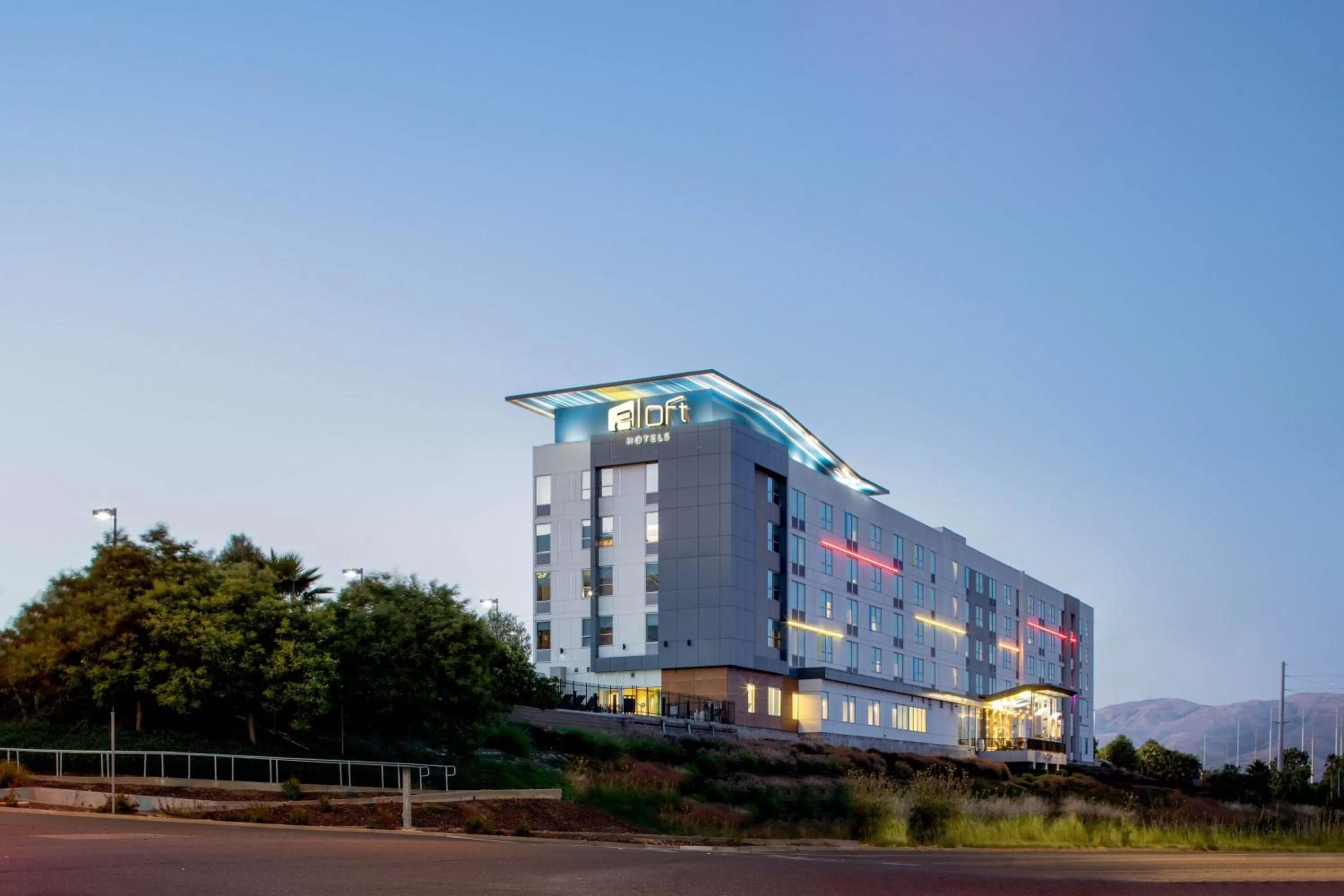 Property building in Aloft Santa Clara - San Jose North