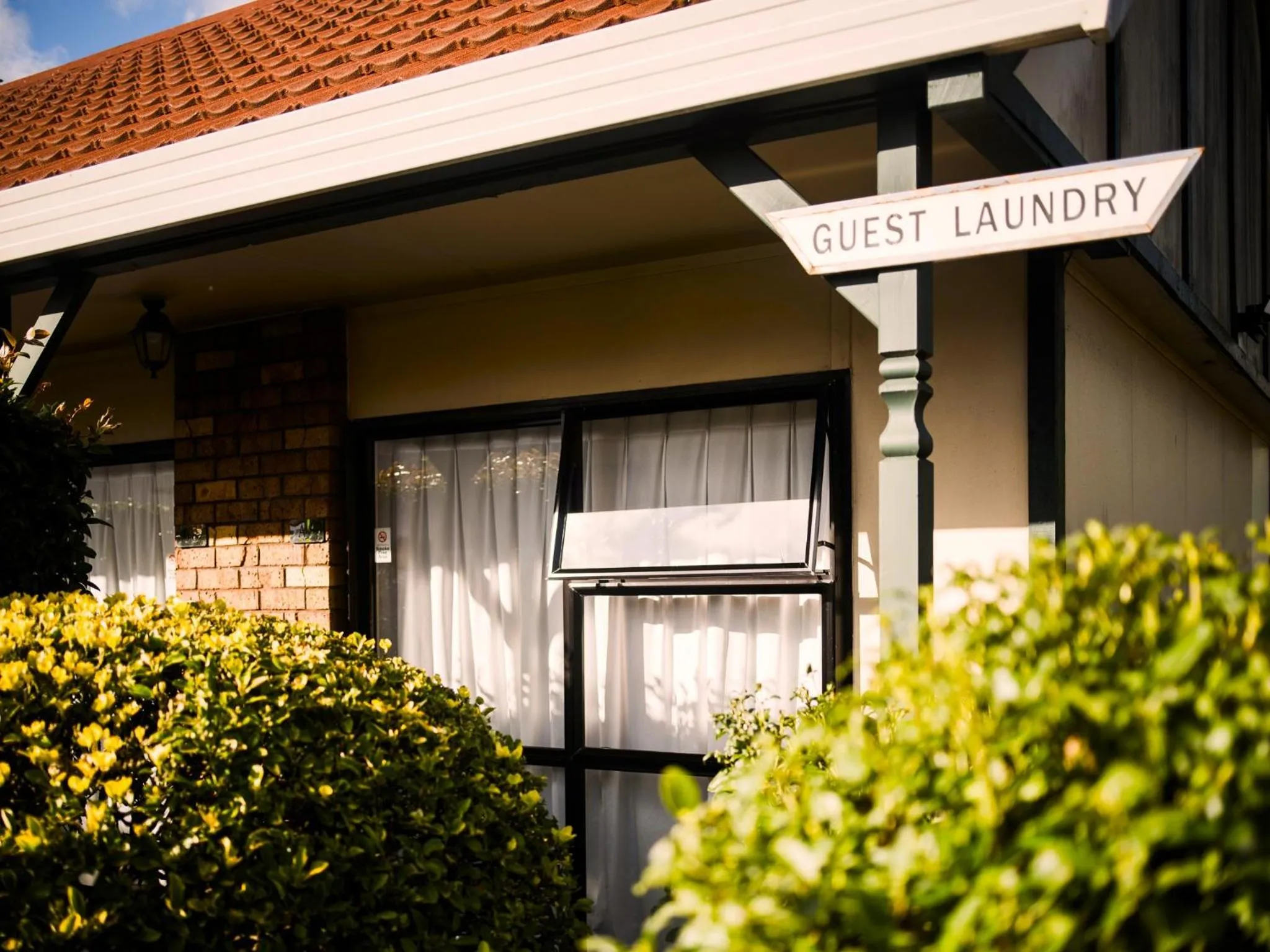 Tudor Court Motor Lodge