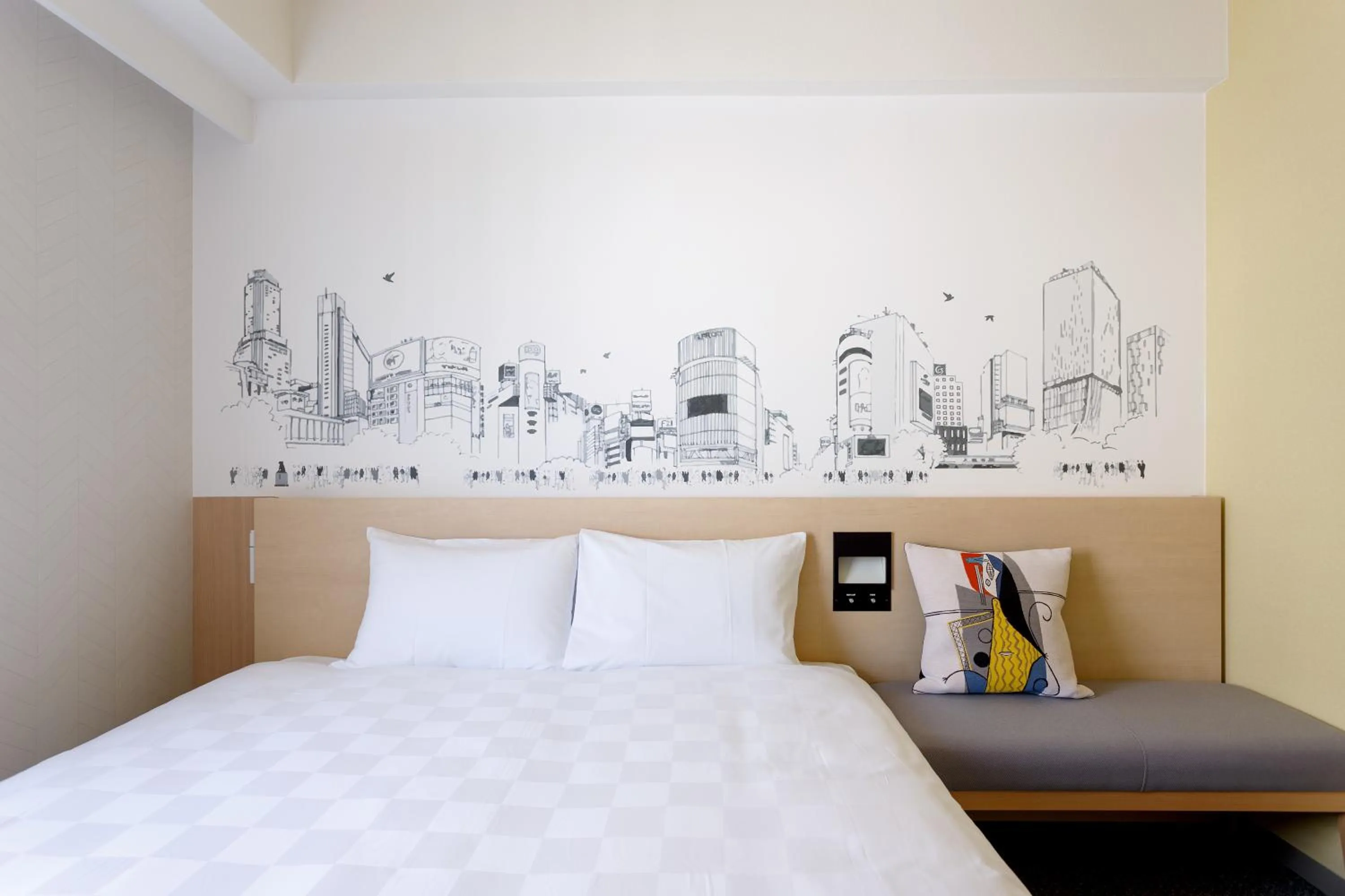 Photo of the whole room, Bed in Shibuya Tokyu REI Hotel