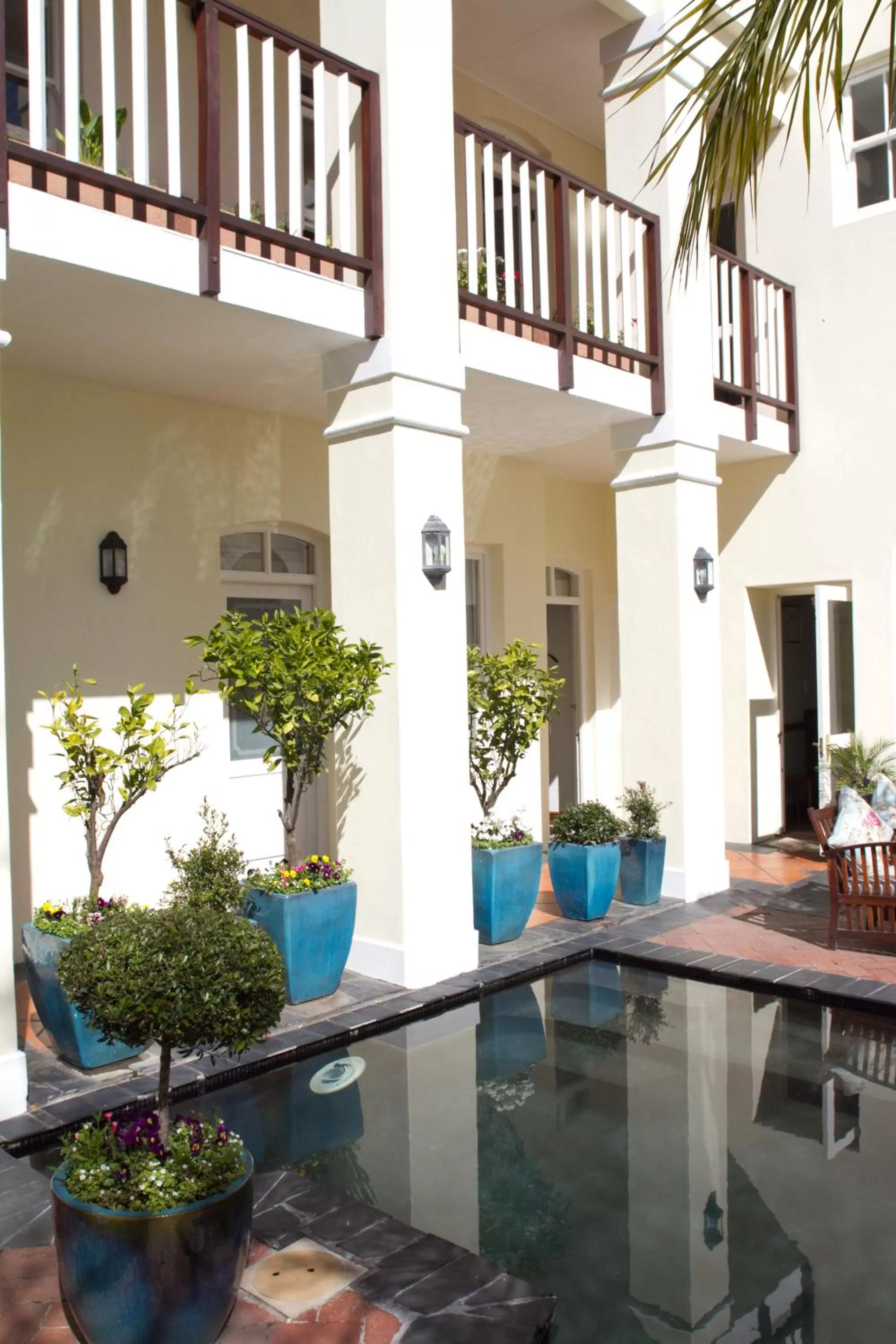 Facade/entrance in Eendracht Hotel