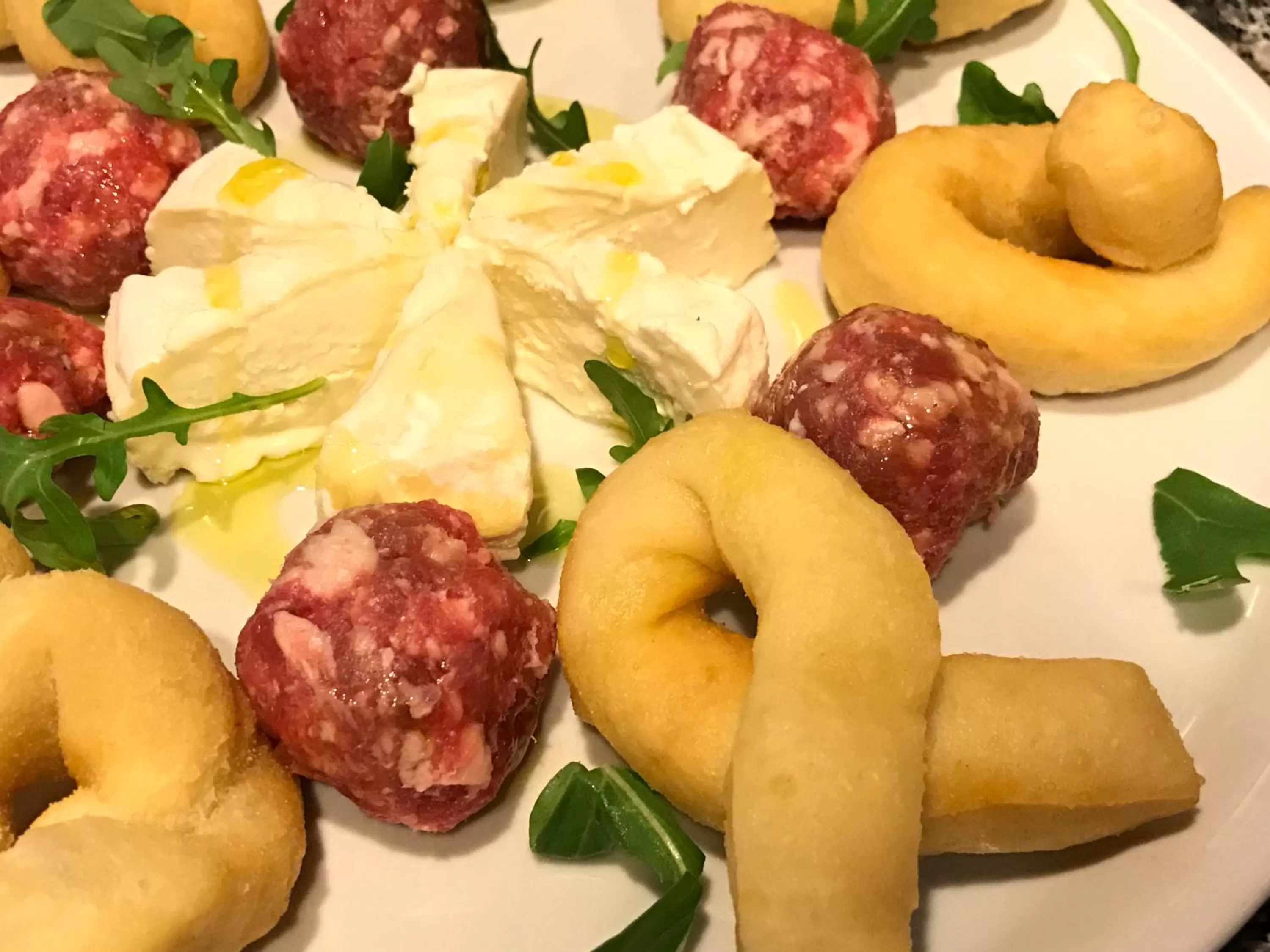 Food and drinks, Food in WELLNESS ART & WINE CAREN