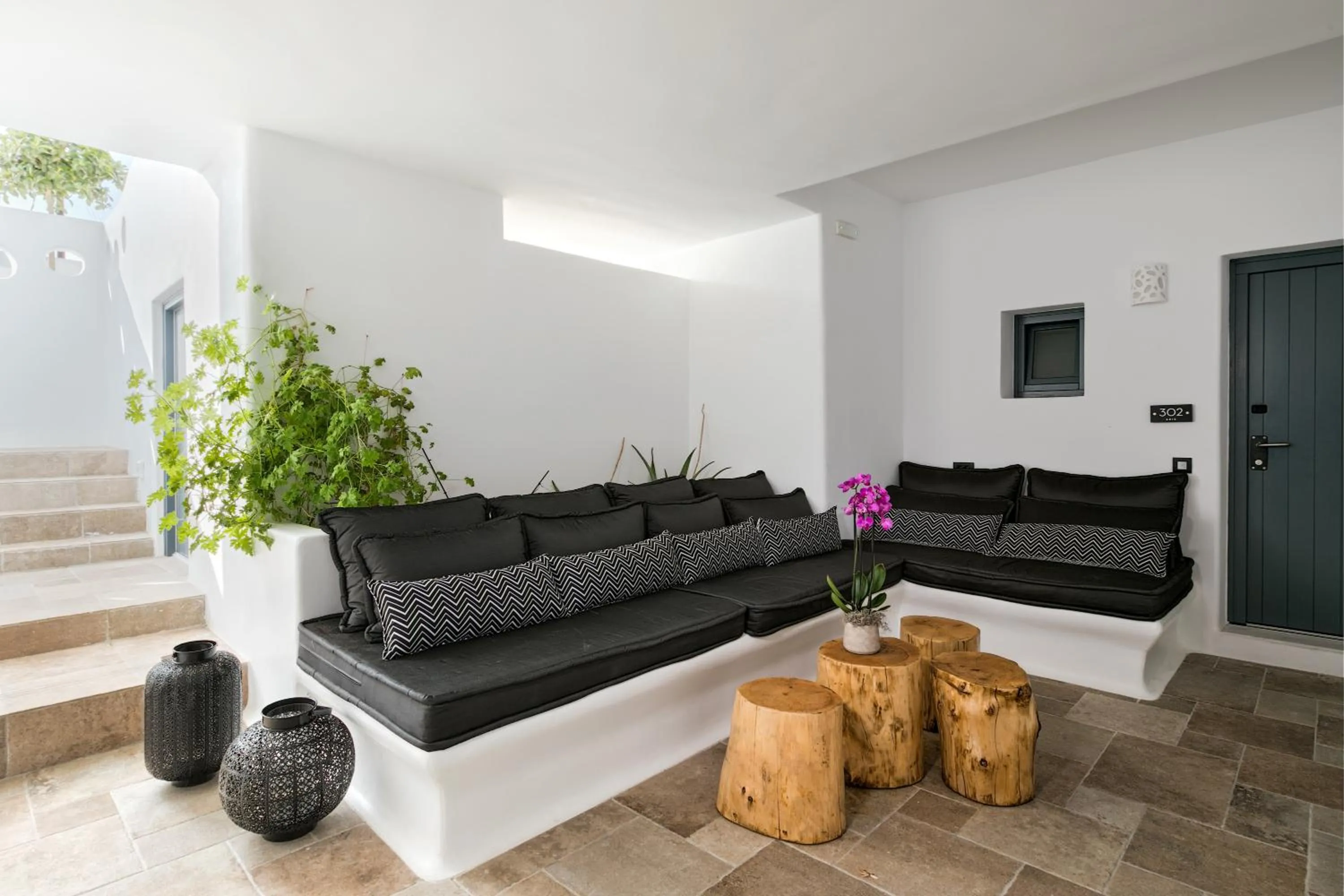 Living room in Portes Suites & Villas Mykonos