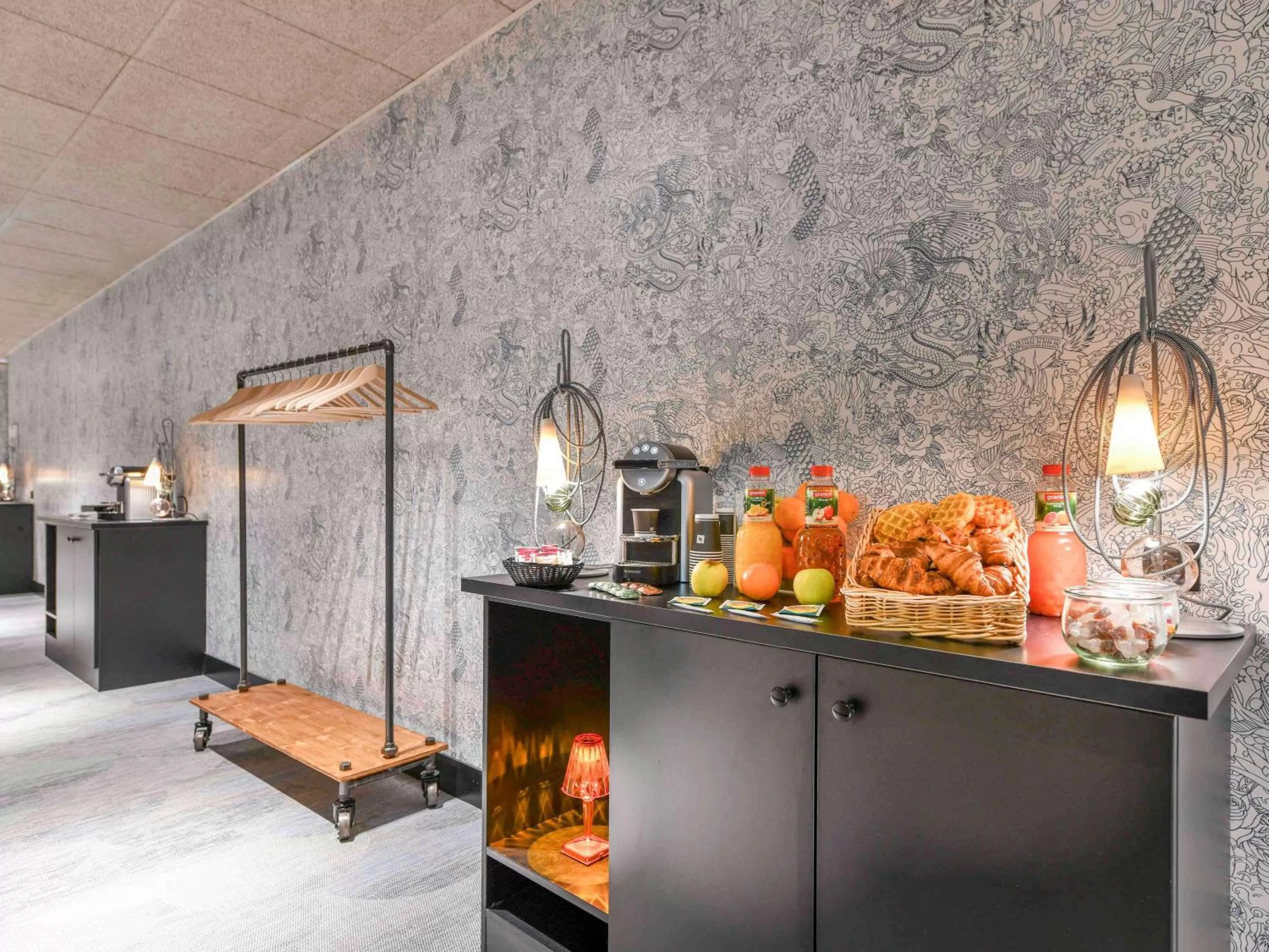 On site in Novotel La Rochelle Centre