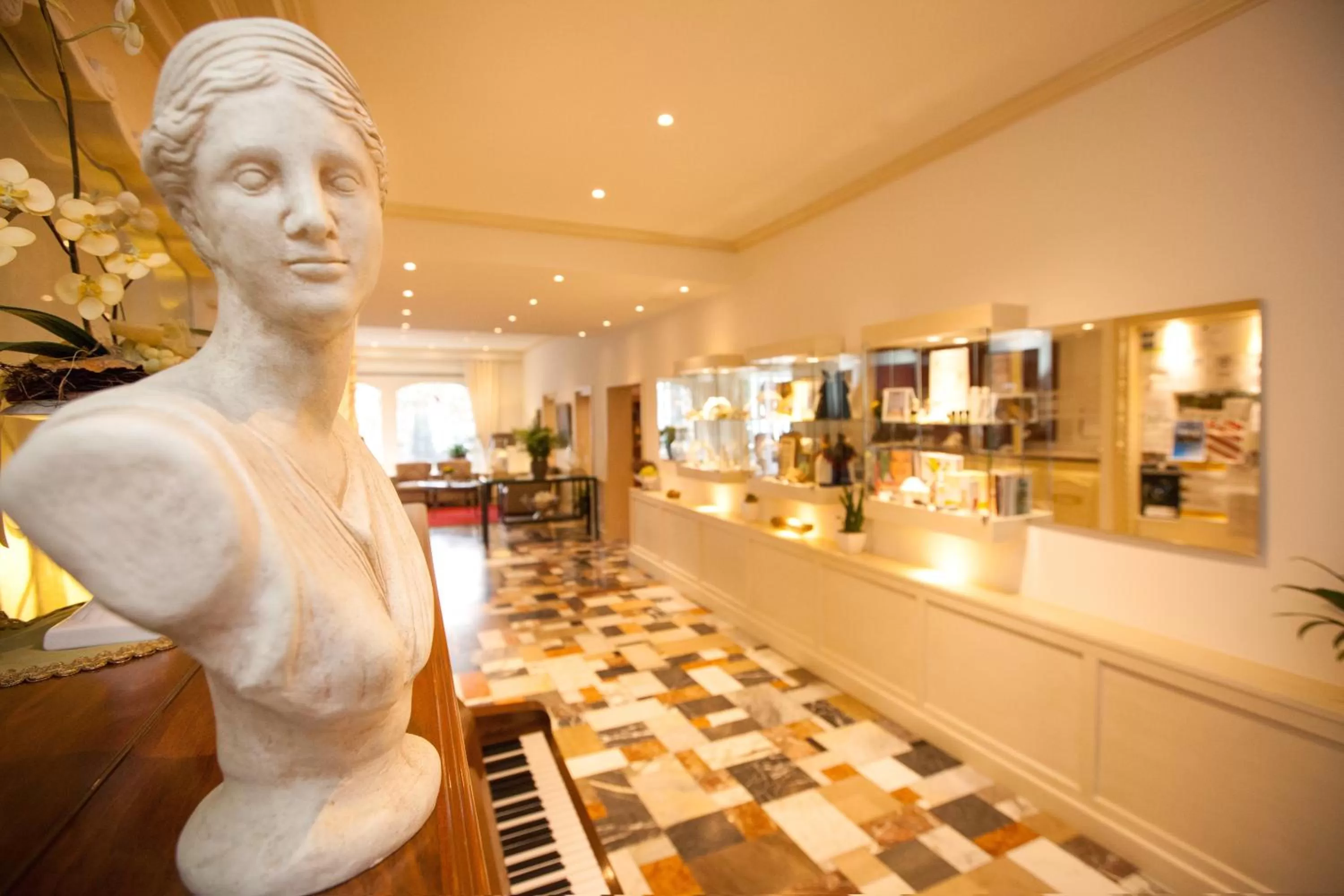 Lobby or reception, Lounge/Bar in Ferienhotel Haus Becker