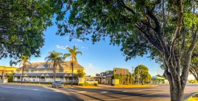 Property building in Dalby Manor Motor Inn