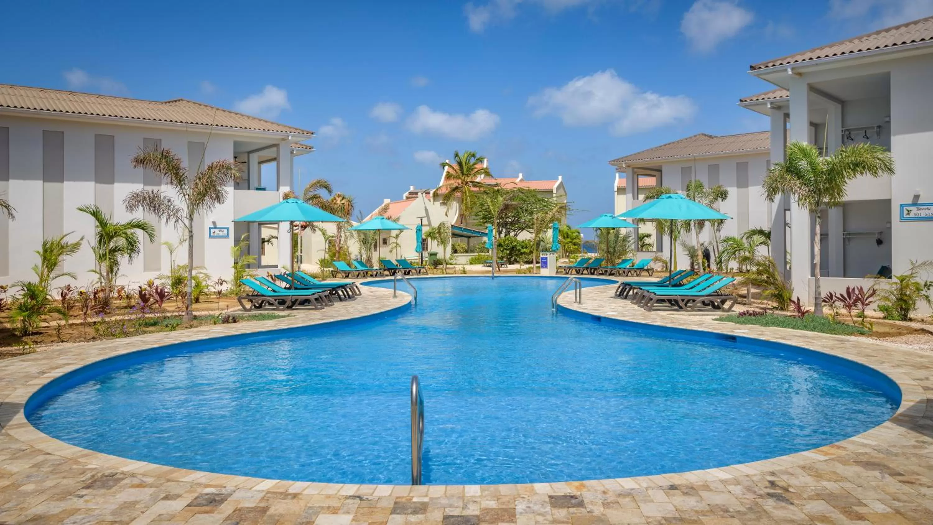 Captain Don's Habitat