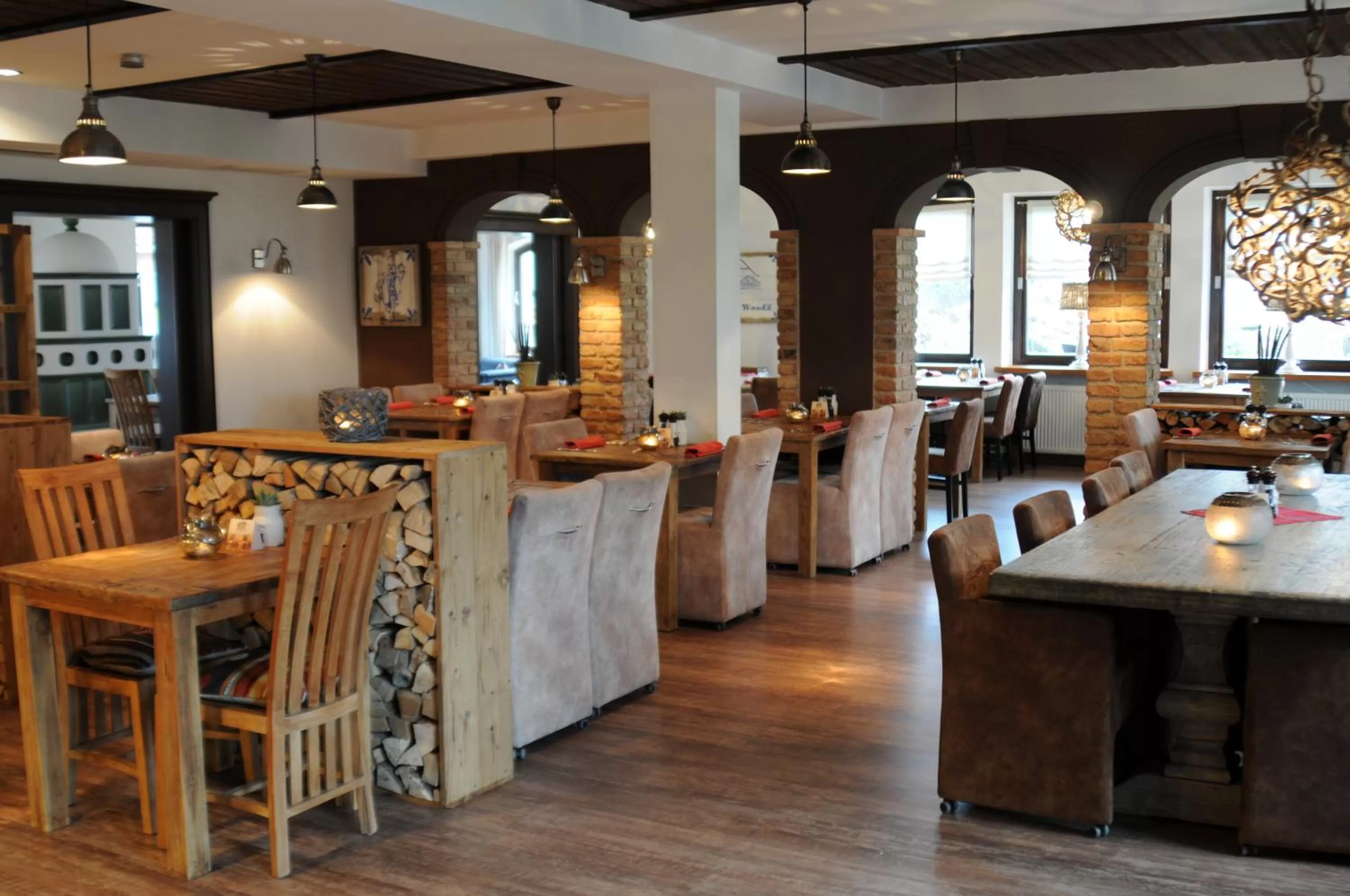 Restaurant/places to eat in Alpinhotel INzeller