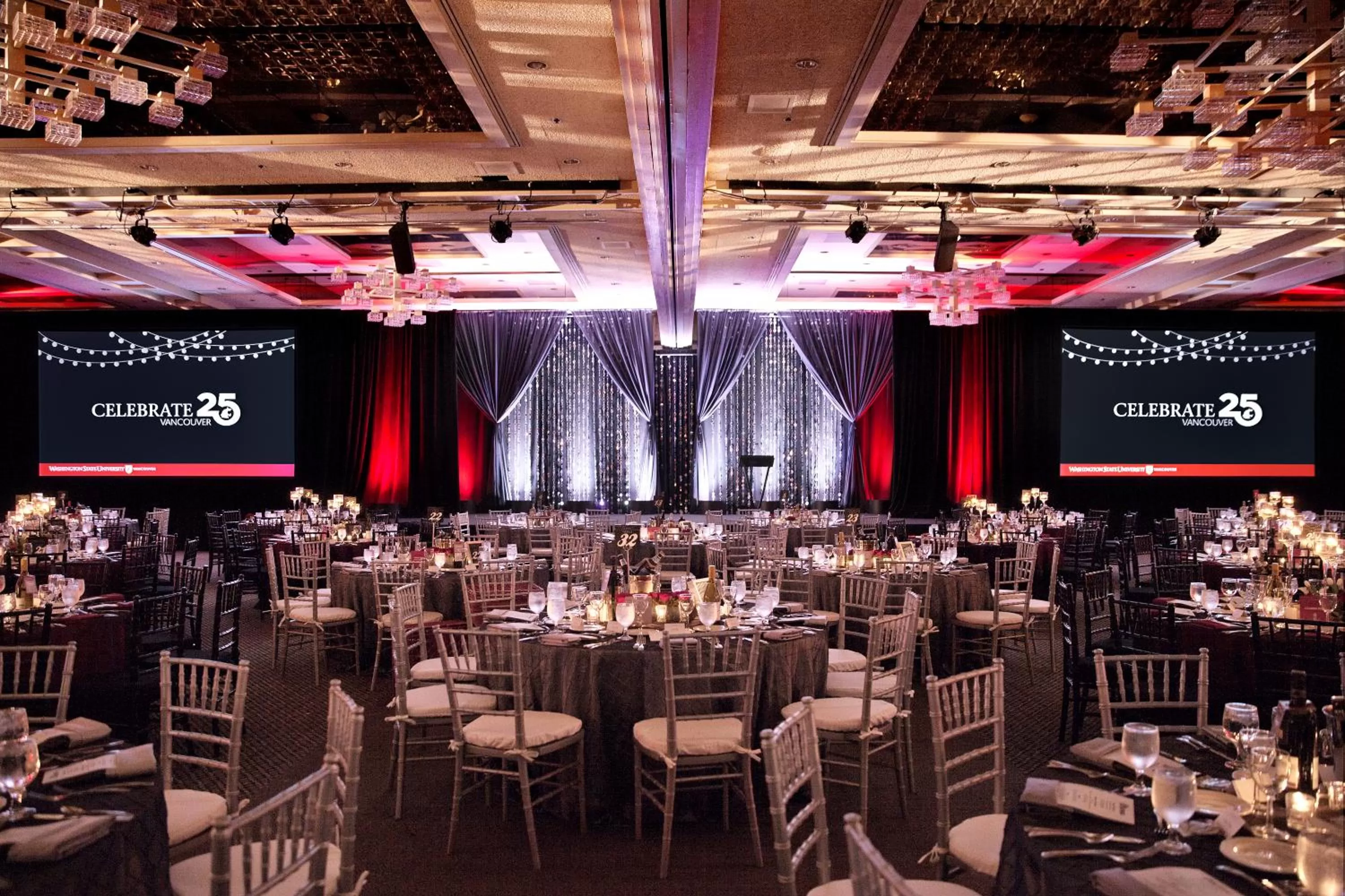 Restaurant/places to eat in Holiday Inn Portland - Columbia Riverfront by IHG