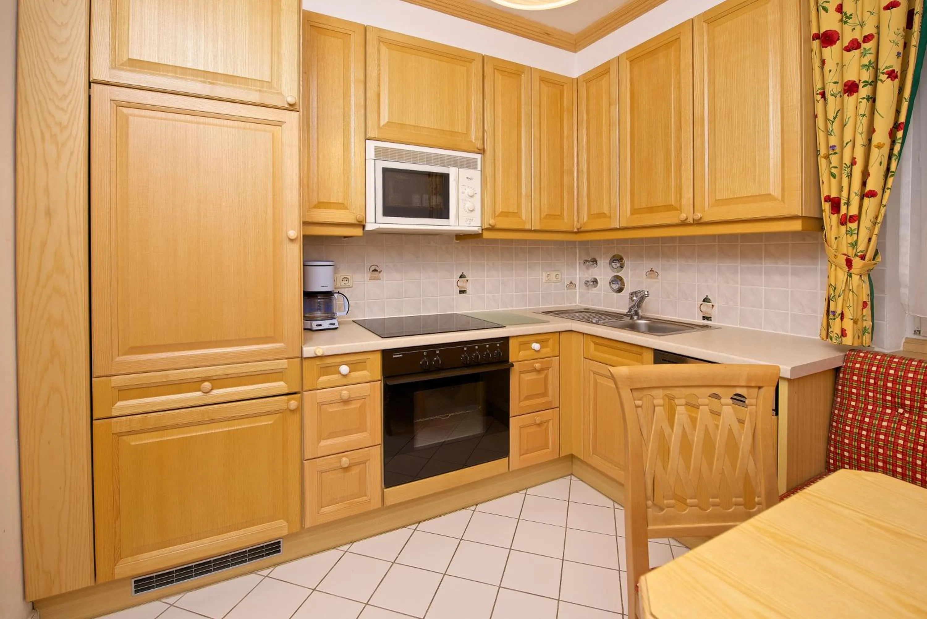 Kitchen or kitchenette in Park Hotel Laim
