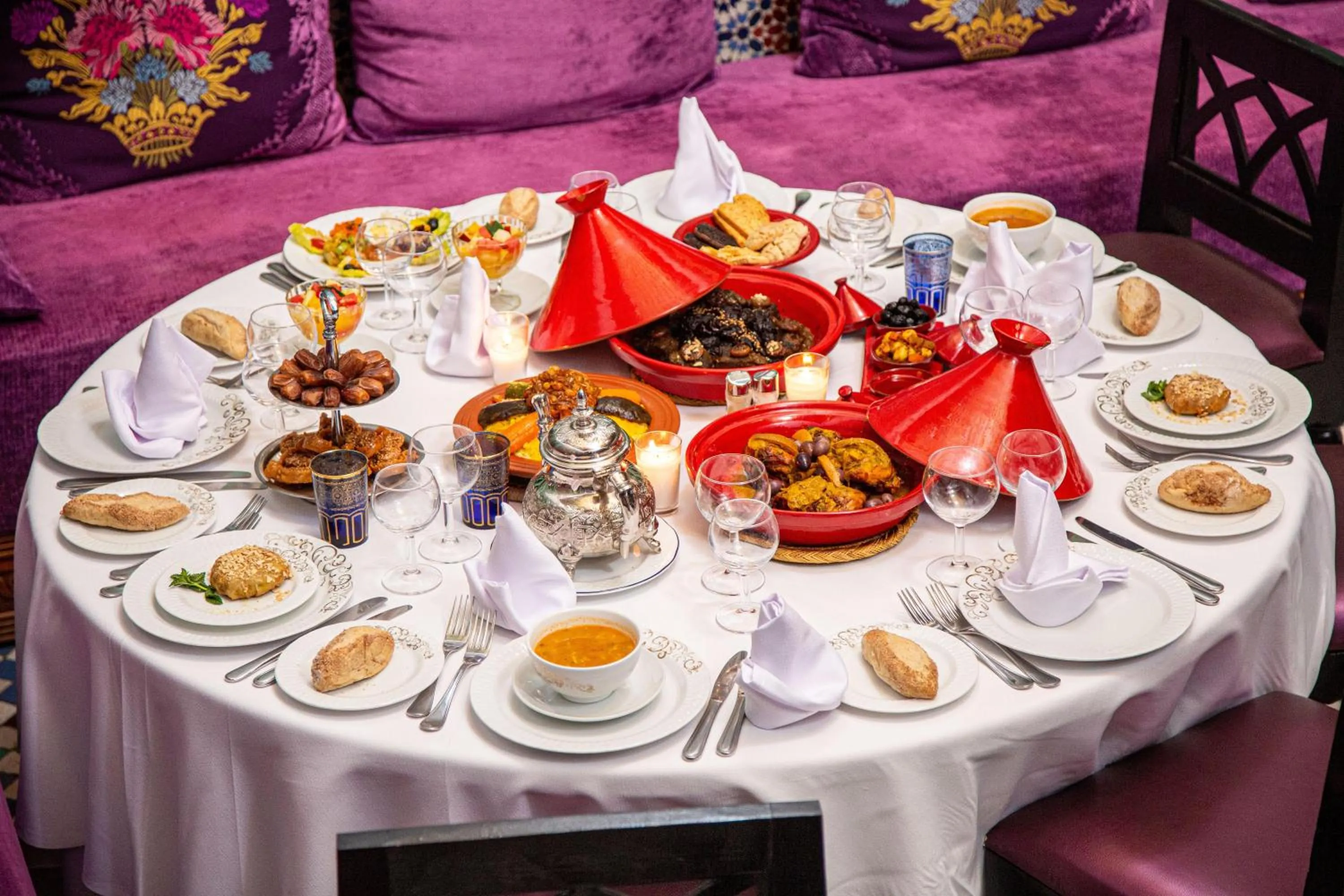 Restaurant/places to eat in Rose Aqua Park Hotel