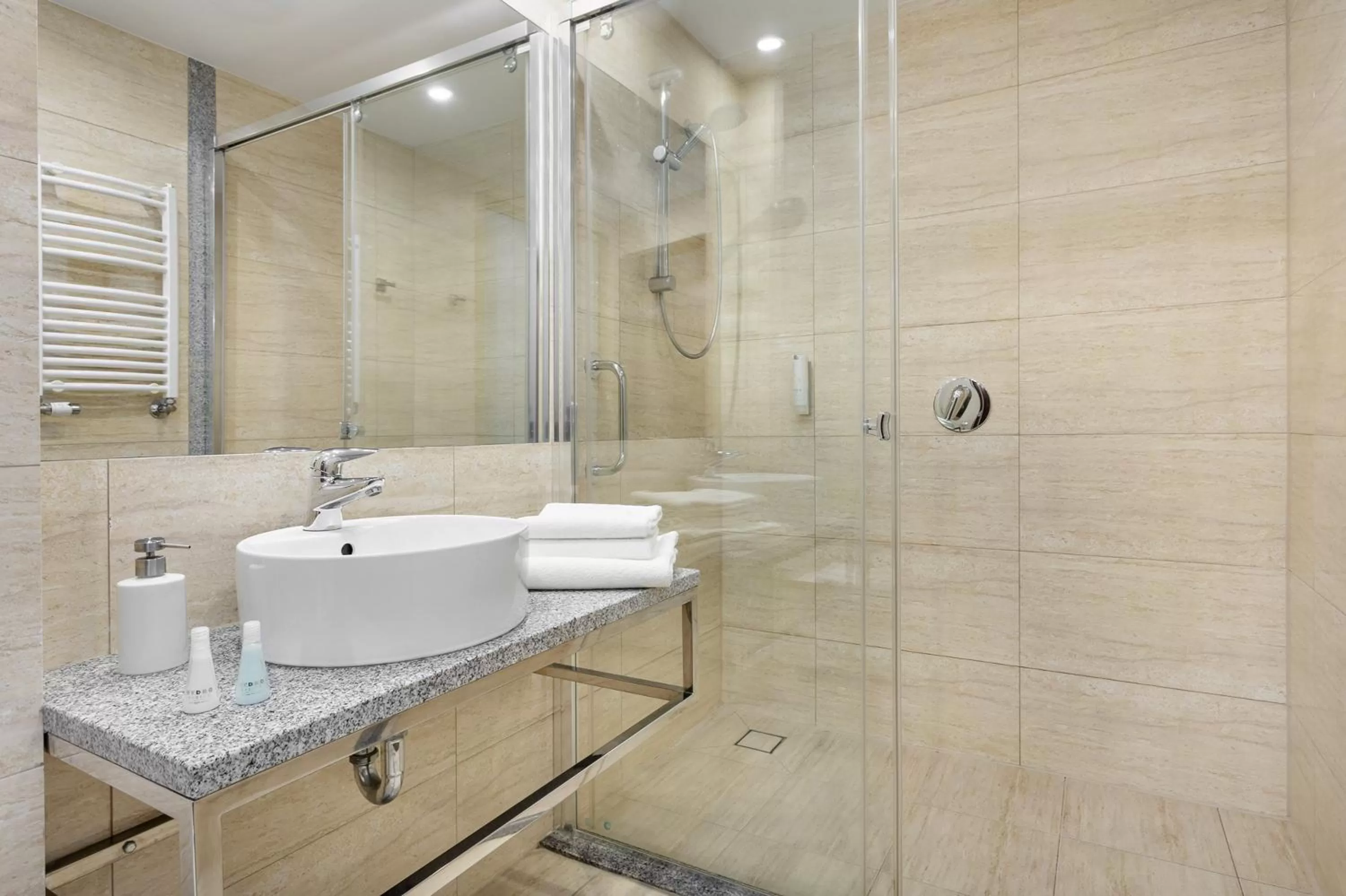 Bathroom in Hotel Moderno Poznań