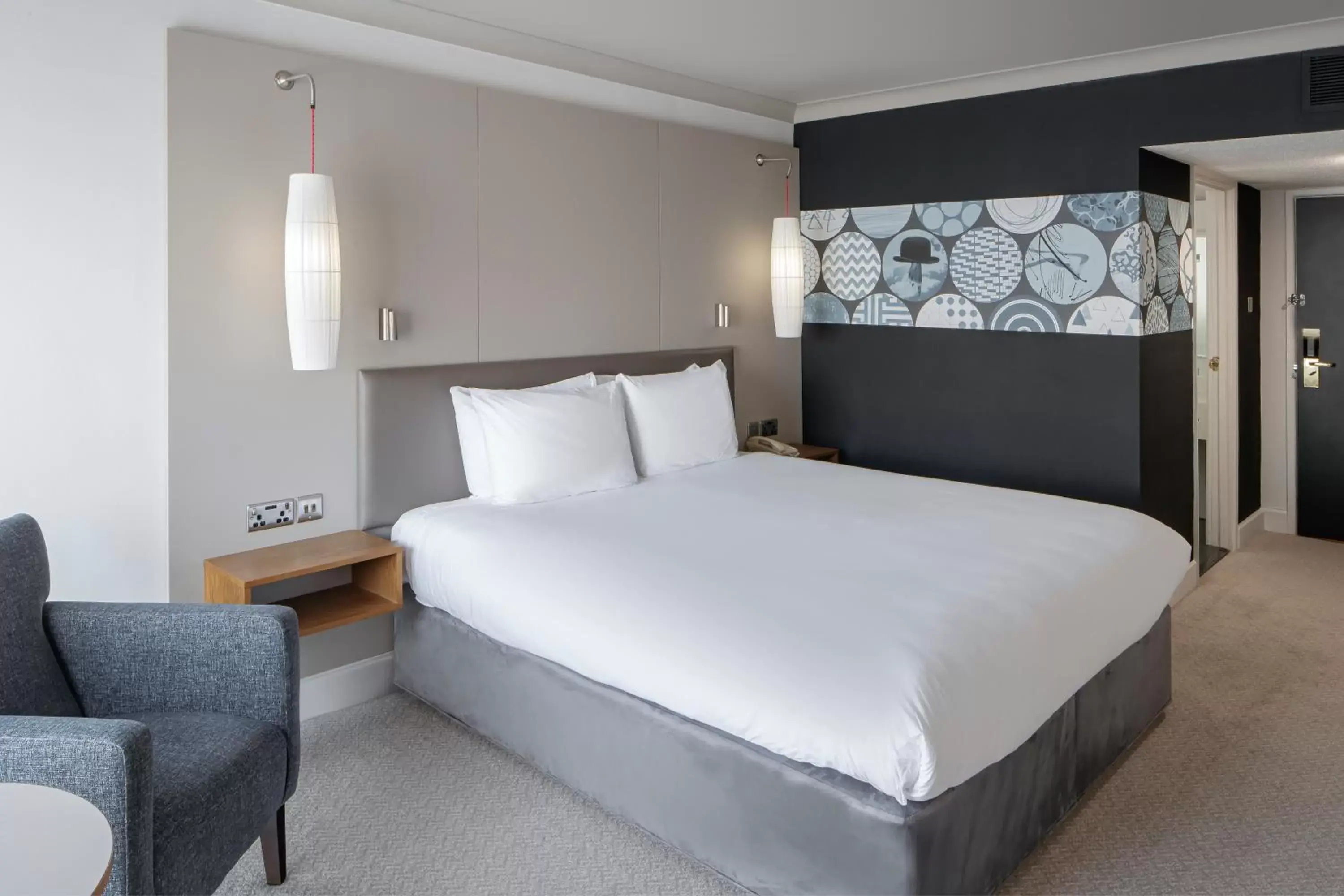 Double Room - Mobility Accessible in Crowne Plaza Plymouth, an IHG Hotel Double Room - Mobility Accessible in Crowne Plaza Plymouth, an IHG Hotel