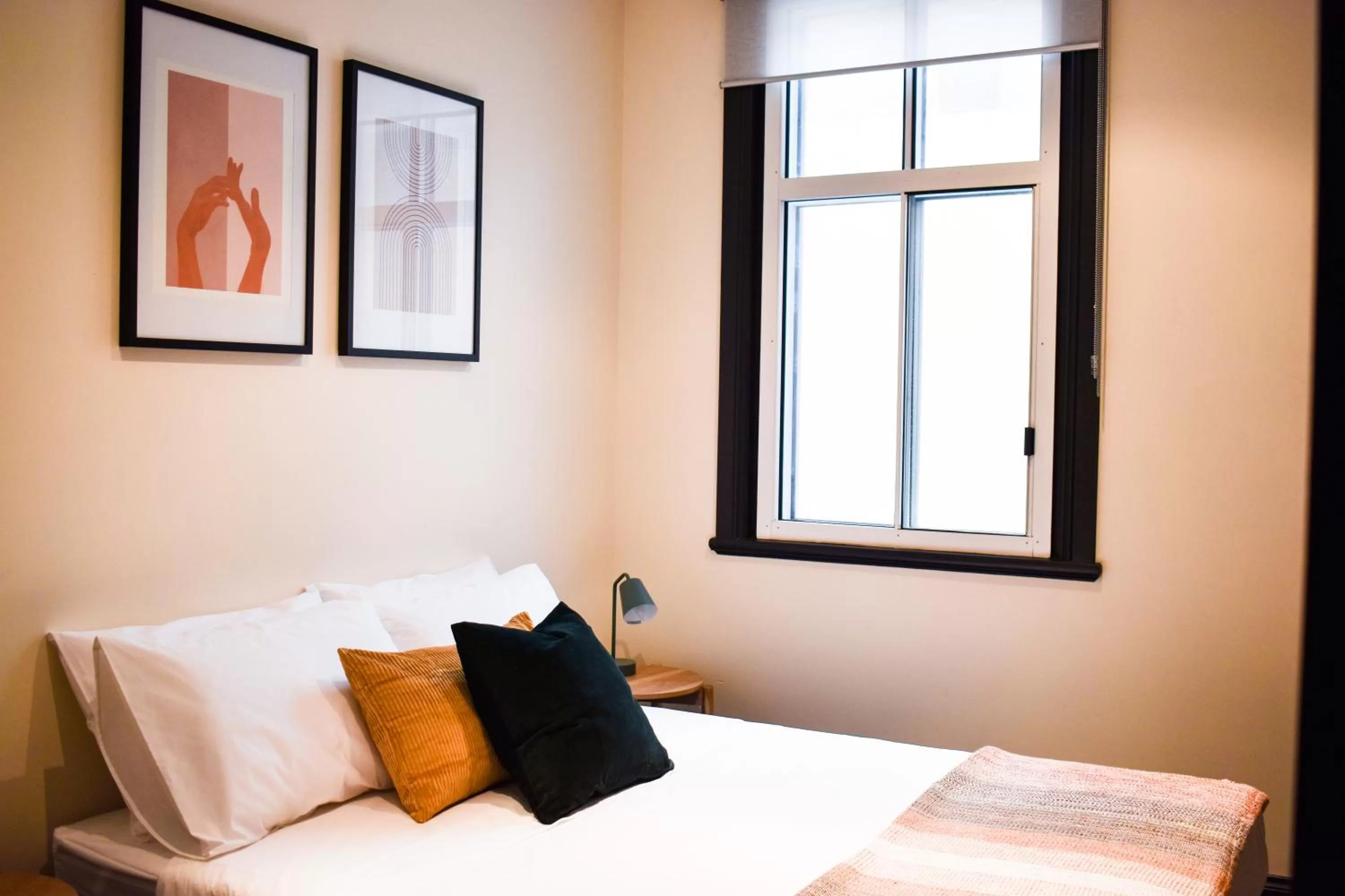 Bed in The Sherwood Hotel