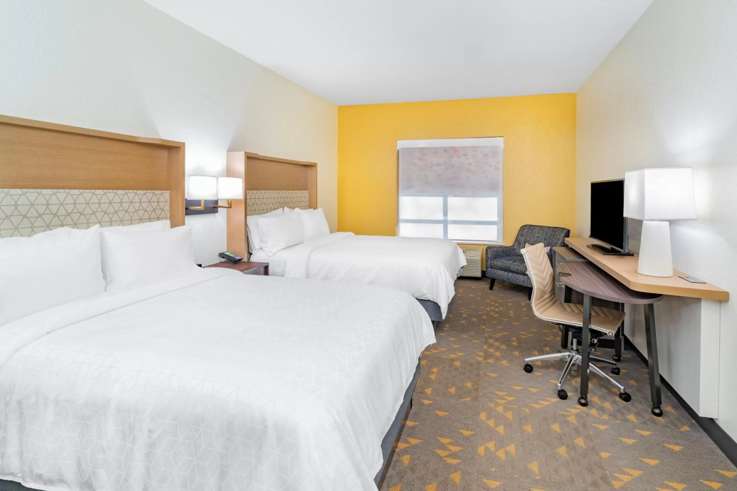 Photo of the whole room, Bed in Holiday Inn Southaven Central - Memphis by IHG
