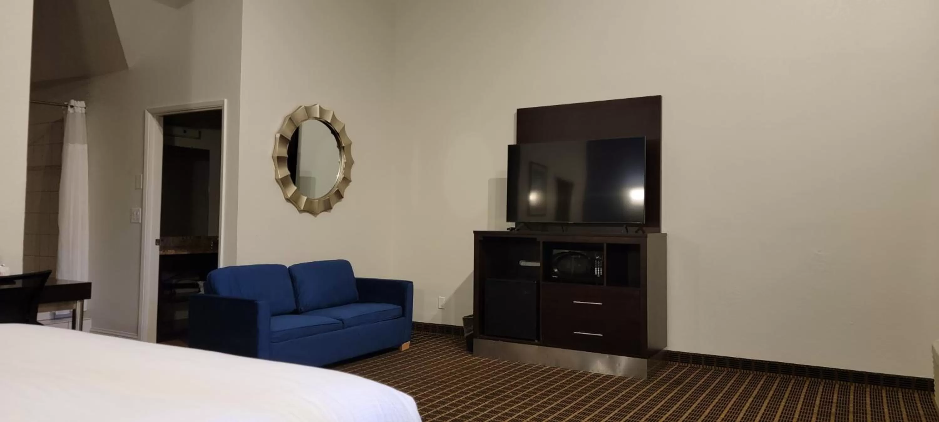 TV and multimedia, Bed in Hotel Solares