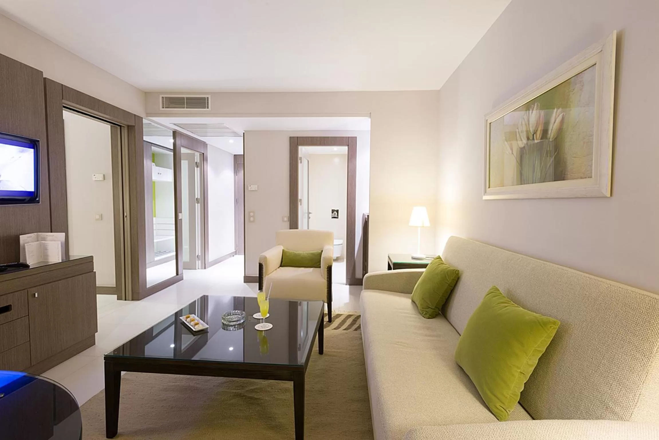 Toilet in Golf Royal Hotel