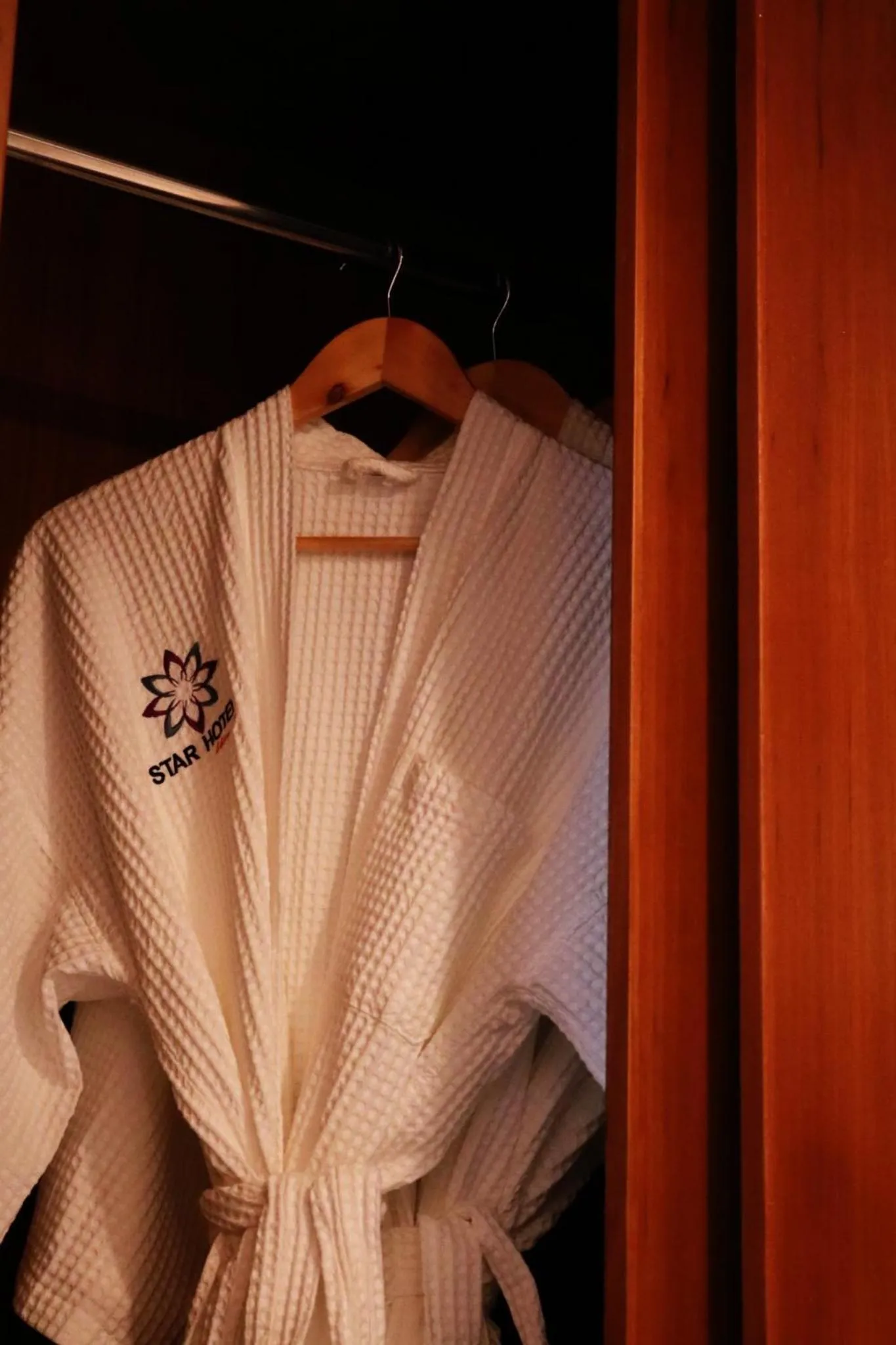 wardrobe in Star Hotel Chiang Mai - SHA Extra Pus