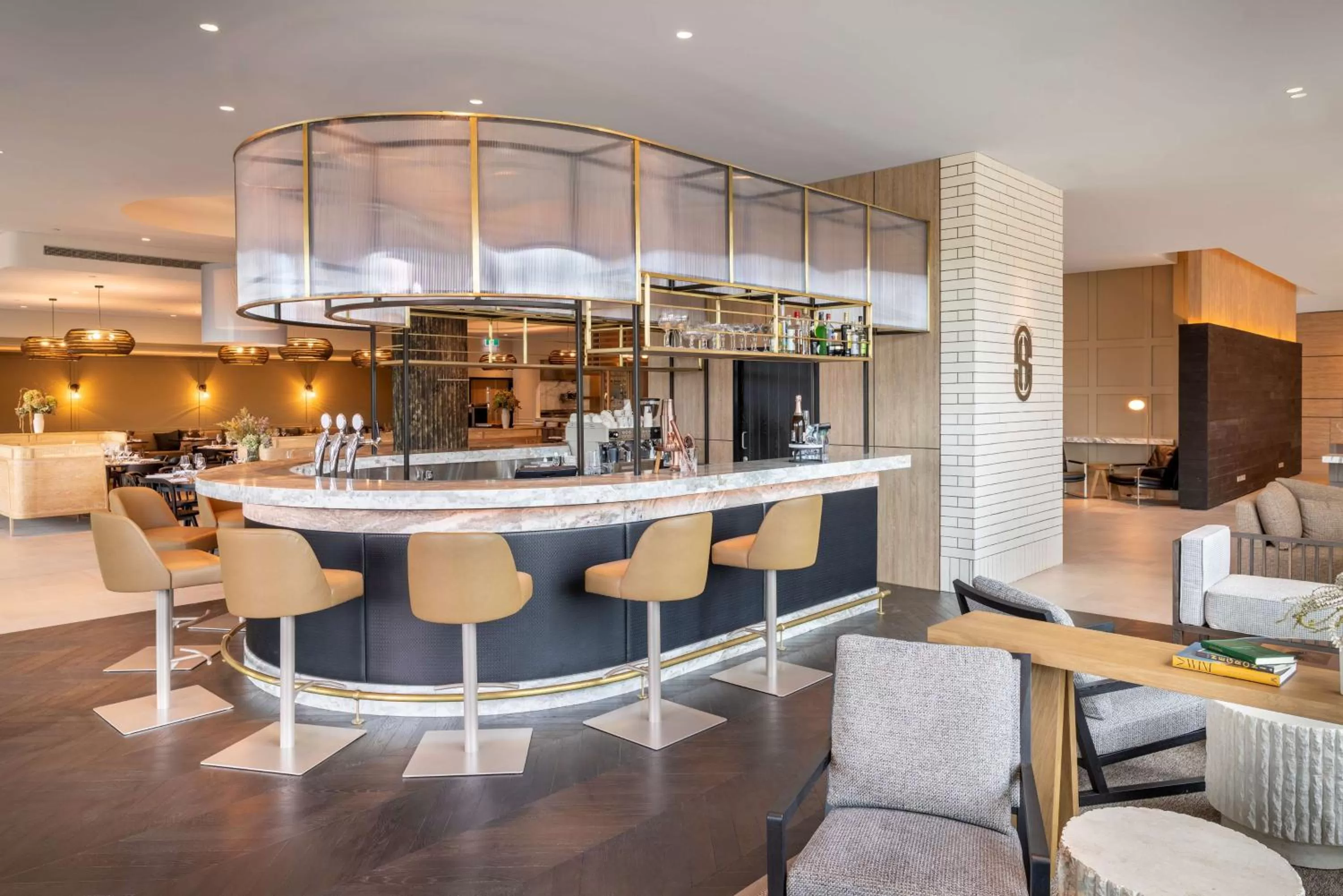 Lounge or bar in DoubleTree By Hilton Auckland Karaka